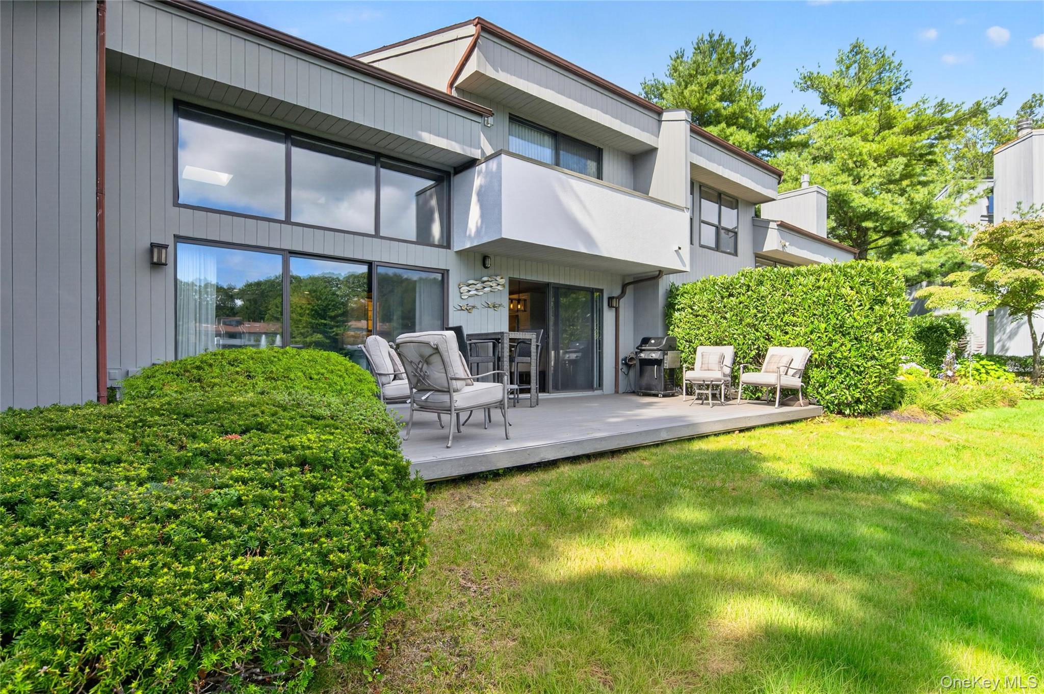  93 Eagle Chase, Woodbury, NY, 11797 - 物件實景
