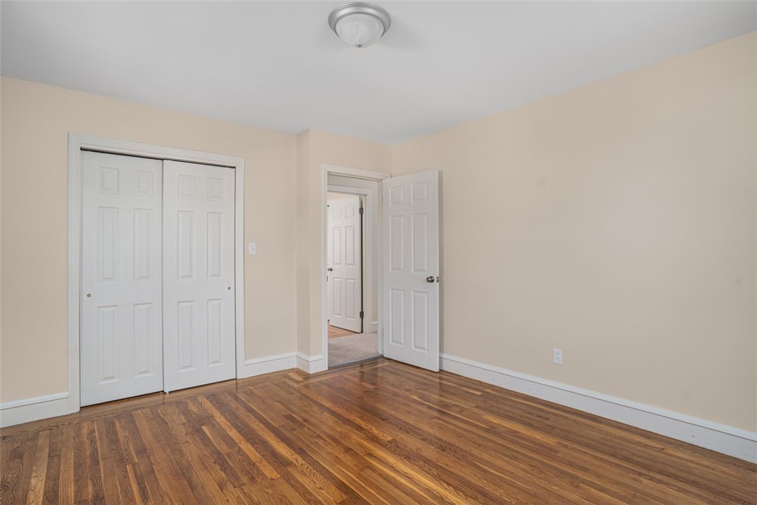 Providence, Rhode Island, 02809, United States, 3 Bedrooms Bedrooms, ,1 BathroomBathrooms,Residential,For Sale,2003236