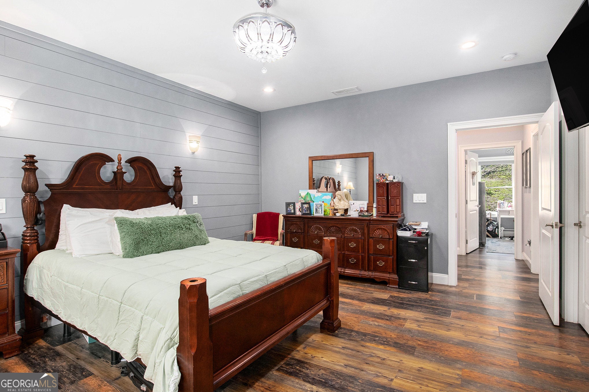 Blue Ridge, Georgia, 30513, United States, 4 Bedrooms Bedrooms, ,3 BathroomsBathrooms,Residential,For Sale,1919420