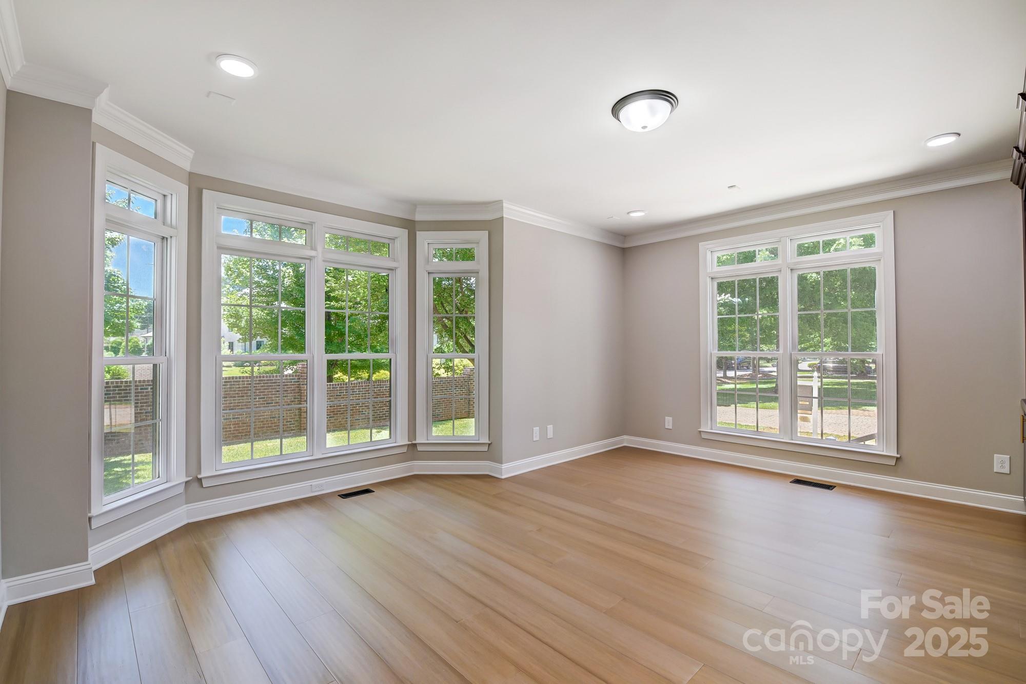 Charlotte, North Carolina, 28226, United States, 4 Bedrooms Bedrooms, ,4 BathroomsBathrooms,Residential,For Sale,1795326