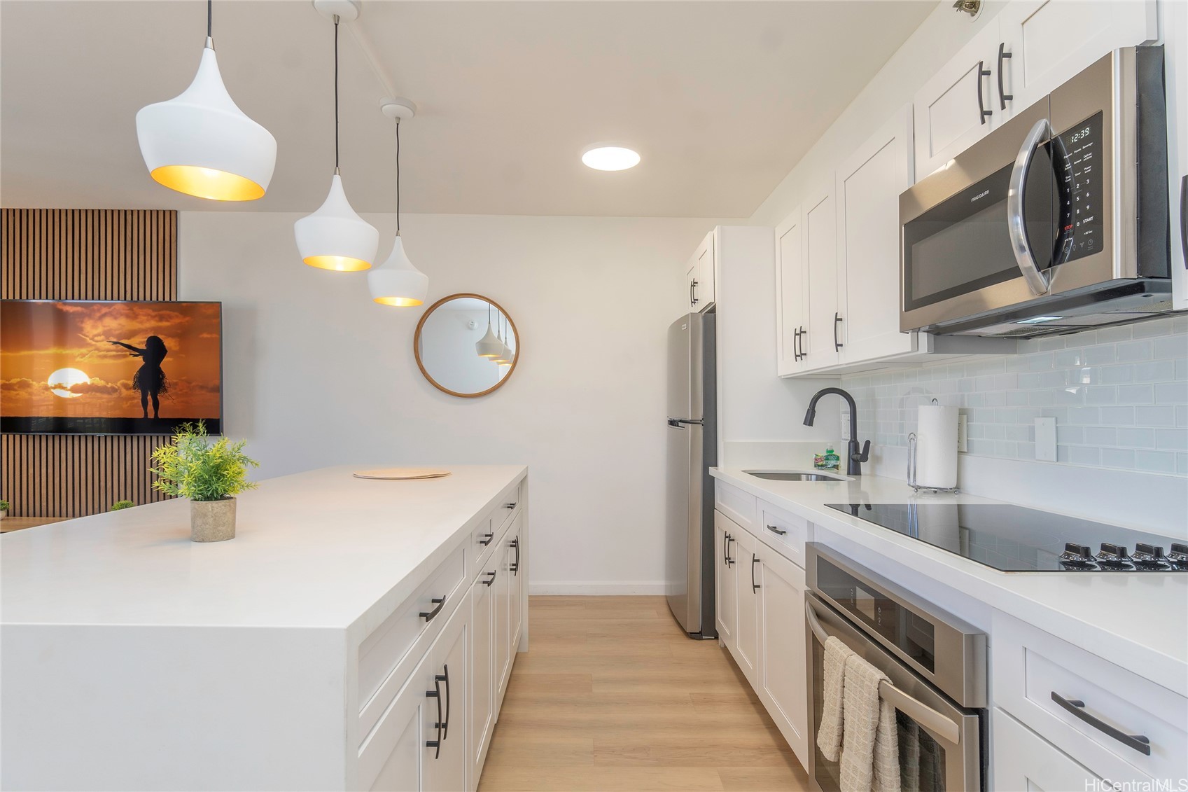 Honolulu, Hawaii, 96815, United States, 1 Bedroom Bedrooms, ,1 BathroomBathrooms,Residential,For Sale,1840512