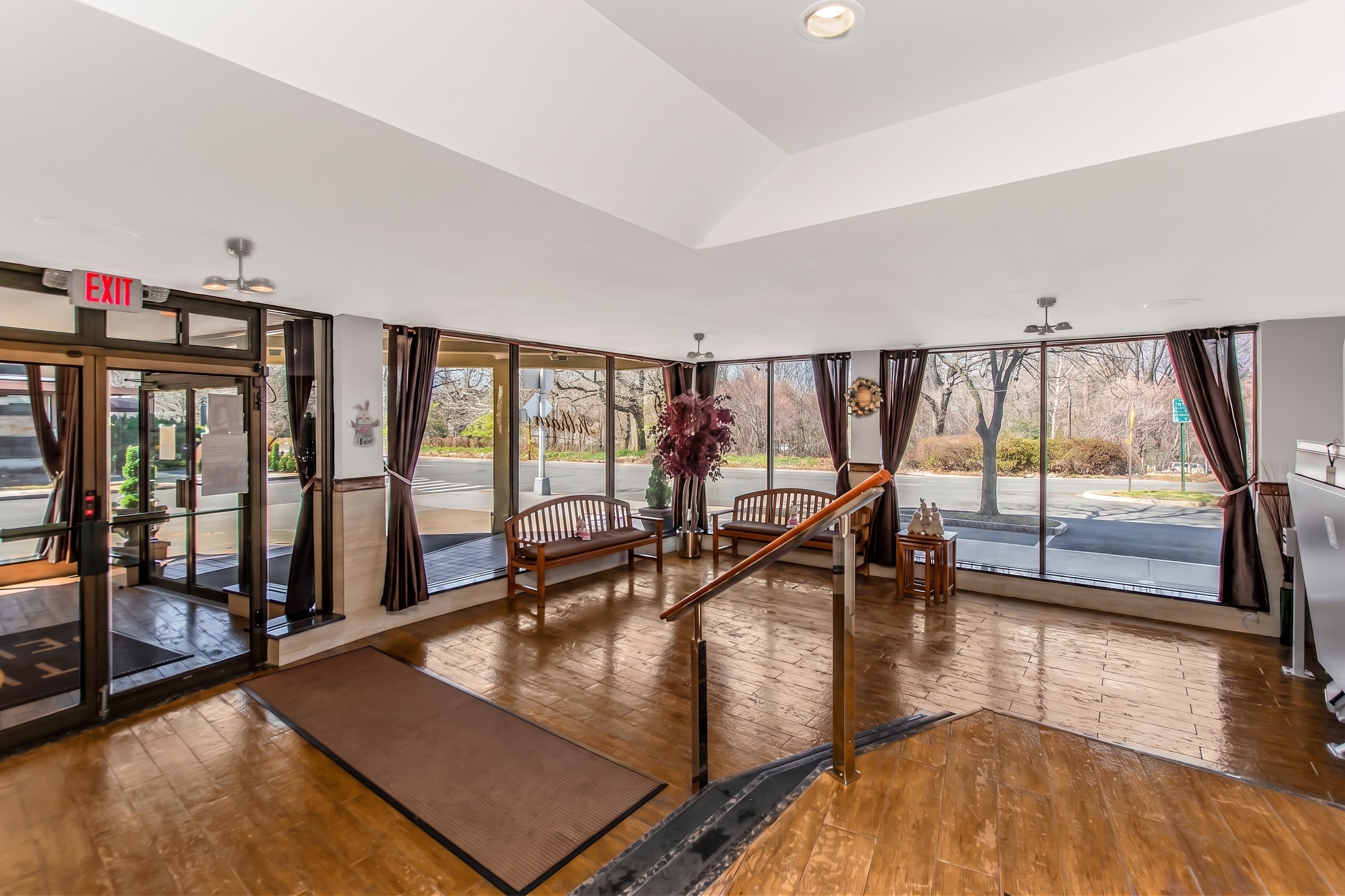  1874 Pelham Parkway S - 物件實景