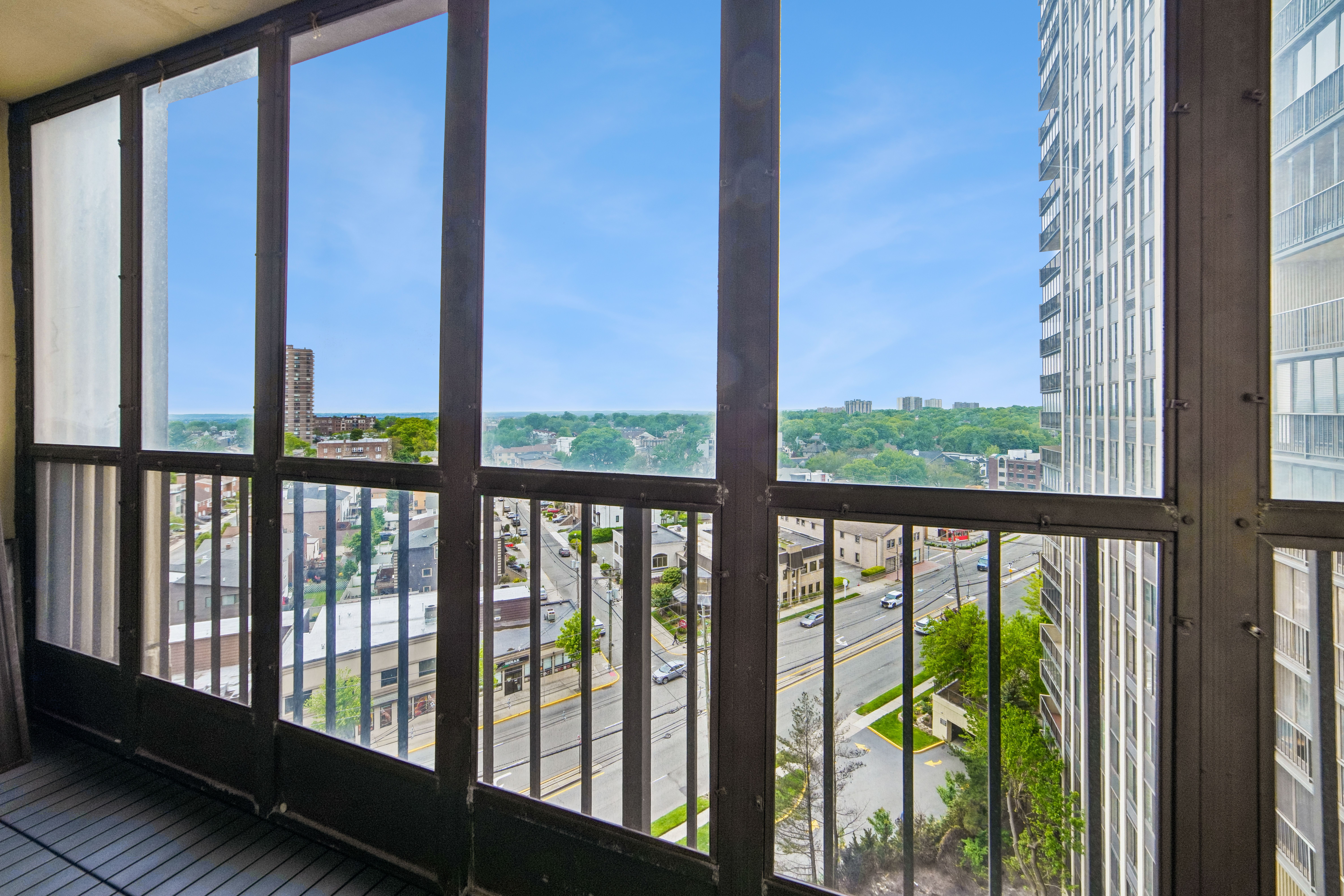  300 Winston Drive, Cliffside Park, NJ 07010 - 物件實景
