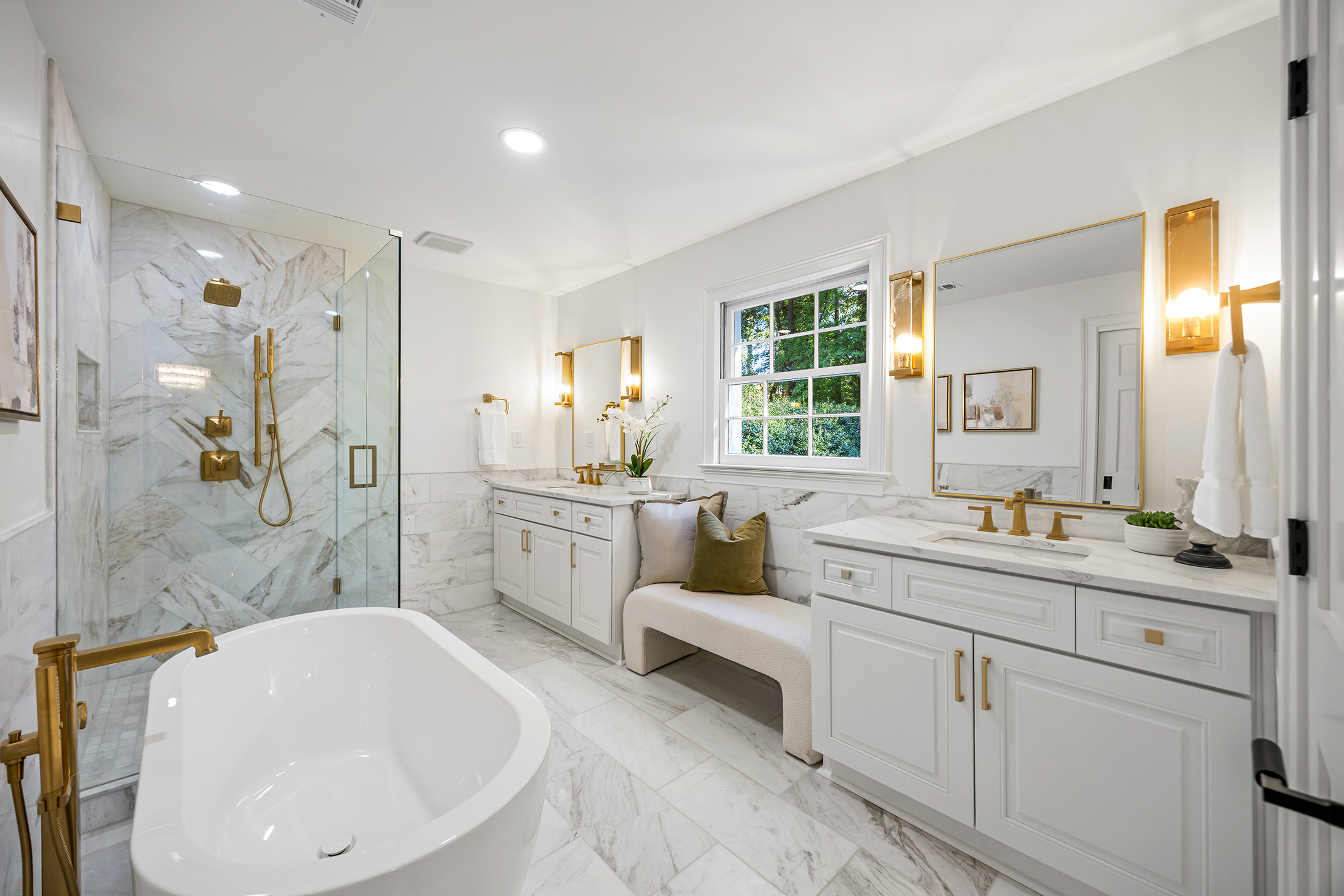  Timeless Architecture, Refined Interiors, and Modern Comfort in Sandy Springs - 物件實景