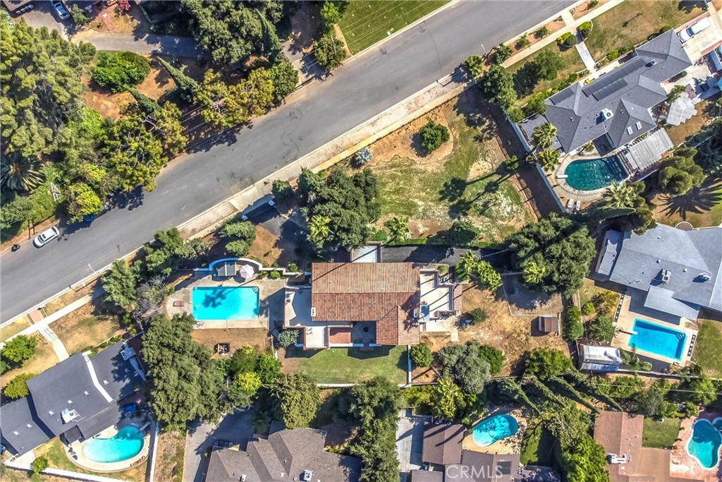 Redlands, California, 92373, United States, 5 Bedrooms Bedrooms, ,4 BathroomsBathrooms,Residential,For Sale,1982163