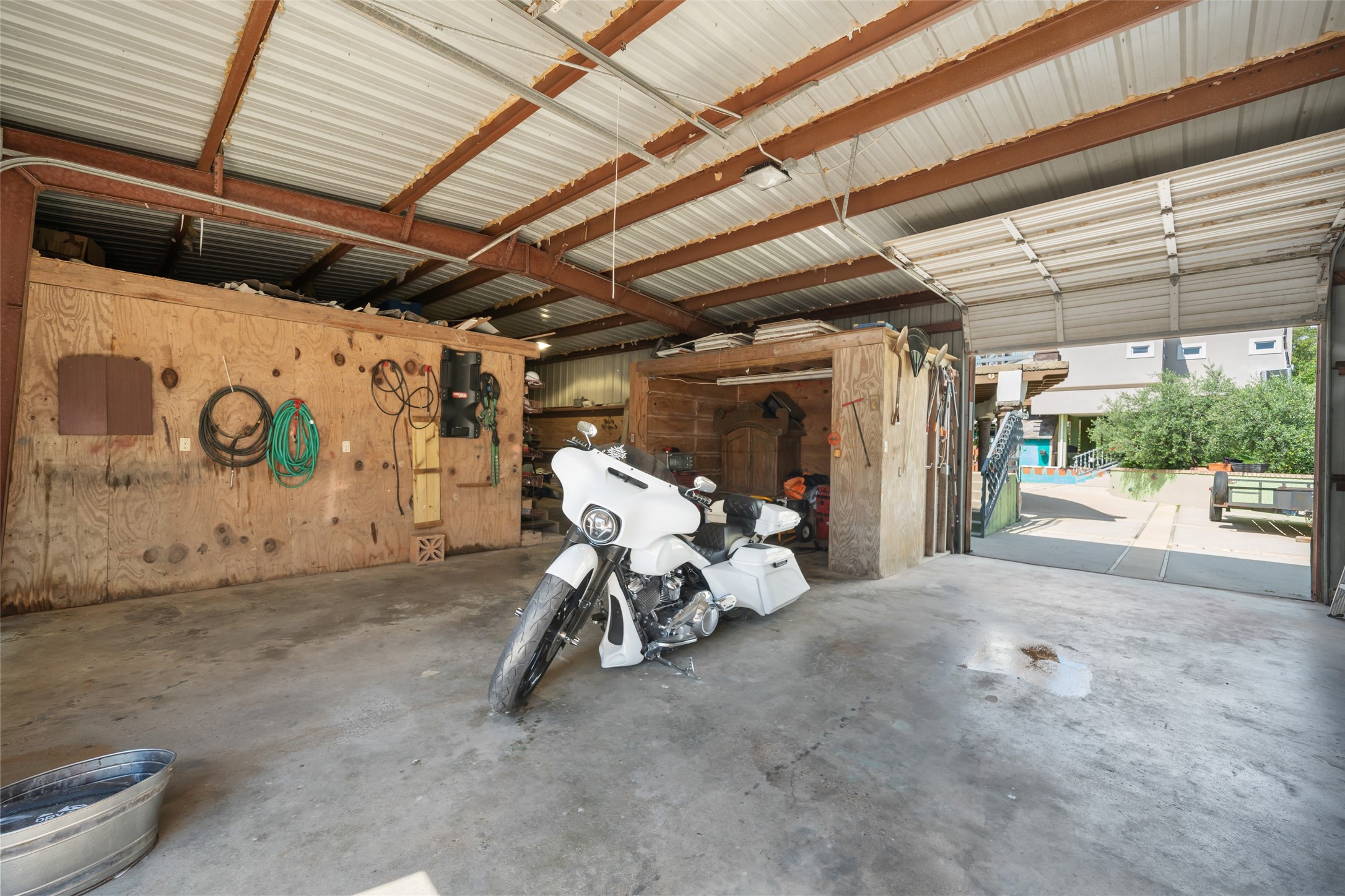  614 Pine Gully Road - 物件實景