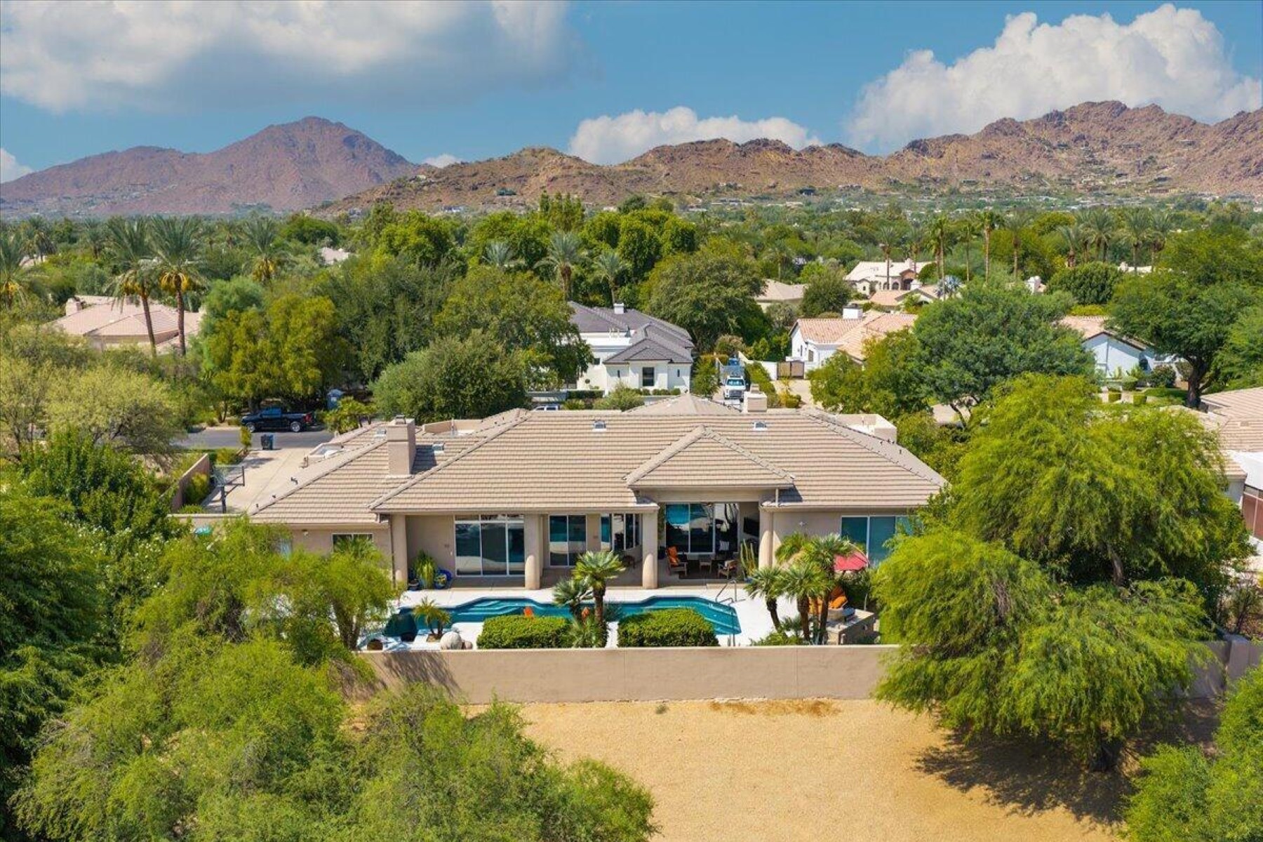  7124 E Foothill Drive  Paradise Valley, AZ - 物件實景