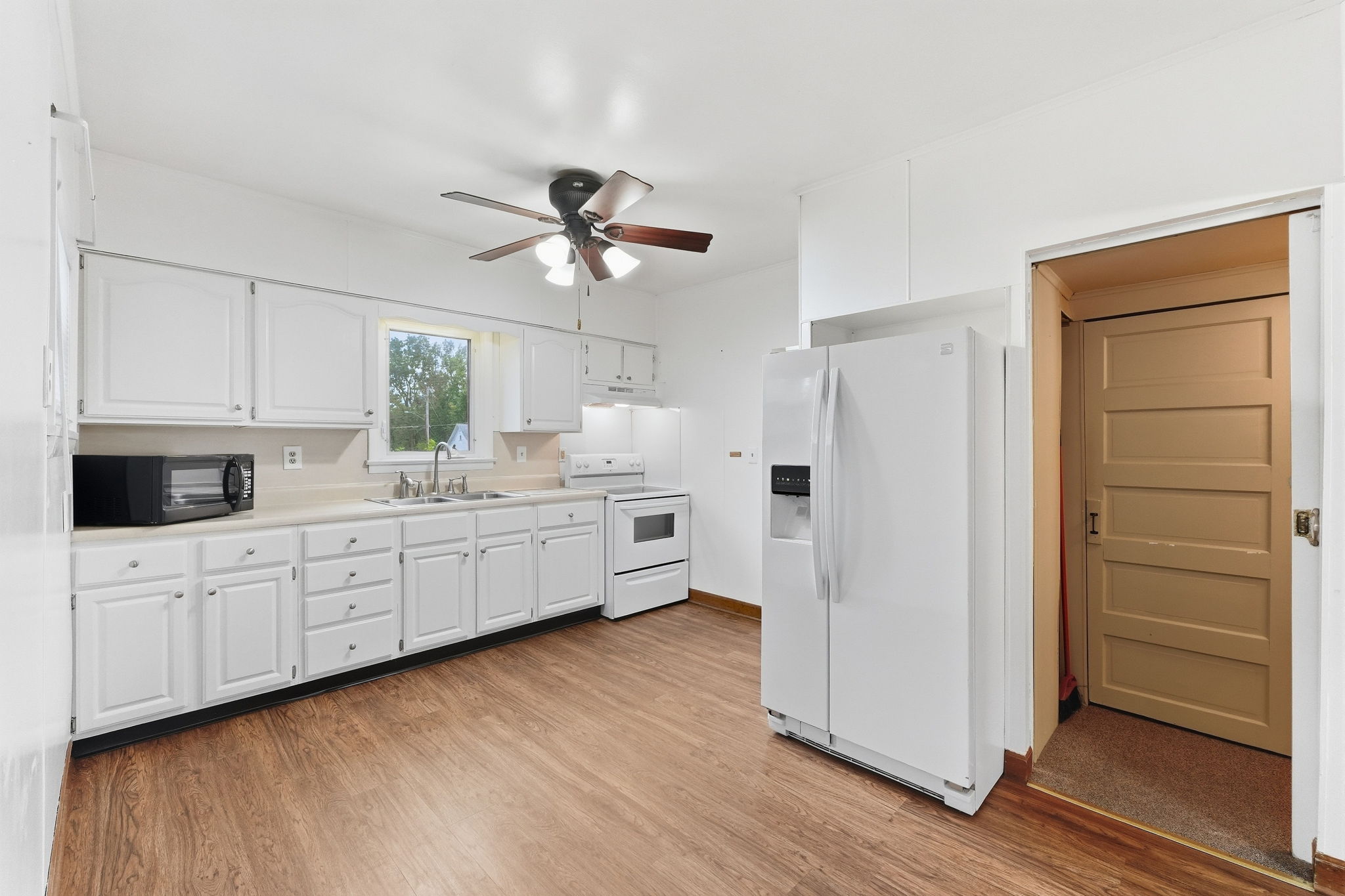  Charming Four Bedroom Roanoke Home - 物件實景