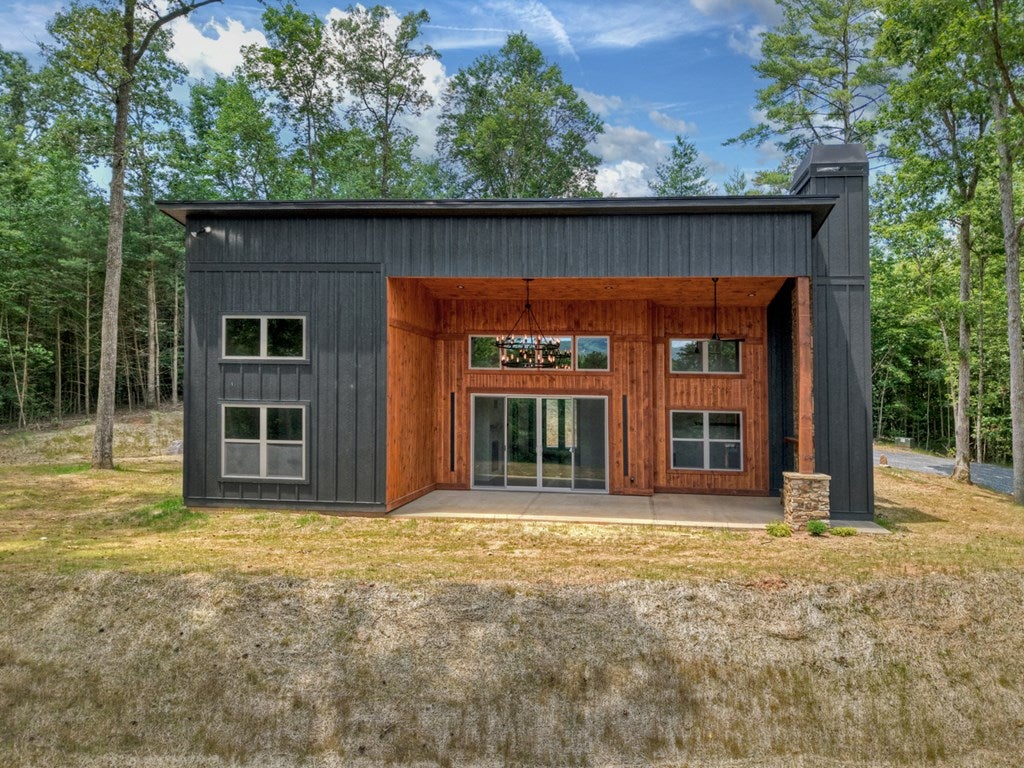 Mineral Bluff, Georgia, 30559, United States, 3 Bedrooms Bedrooms, ,3 BathroomsBathrooms,Residential,For Sale,1871294