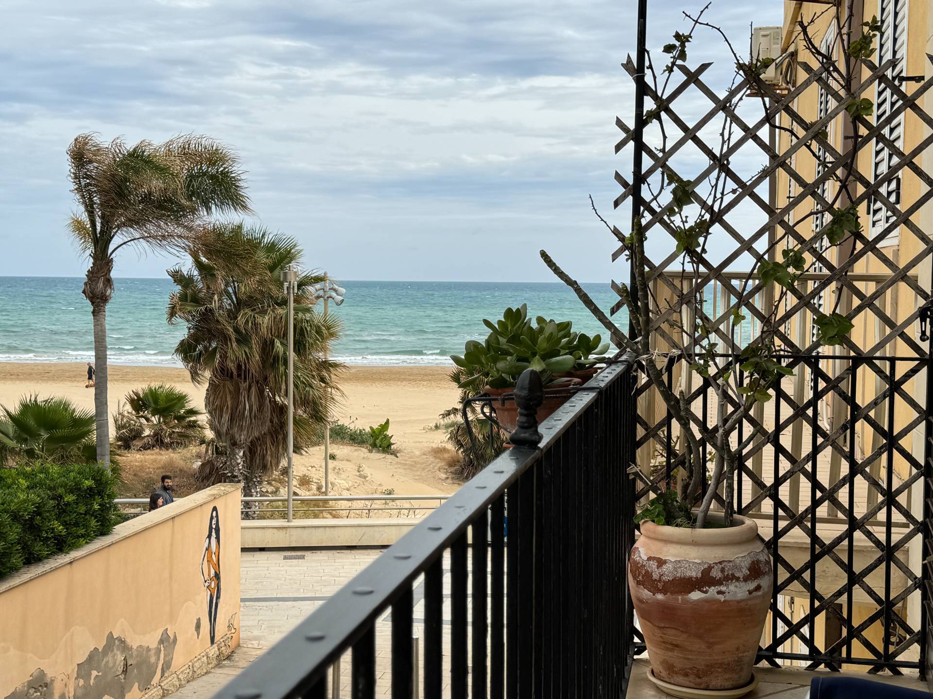 Ragusa, Ragusa, 97100, IT, 3 Bedrooms Bedrooms, ,3 BathroomsBathrooms,Residential,For Sale,1829533