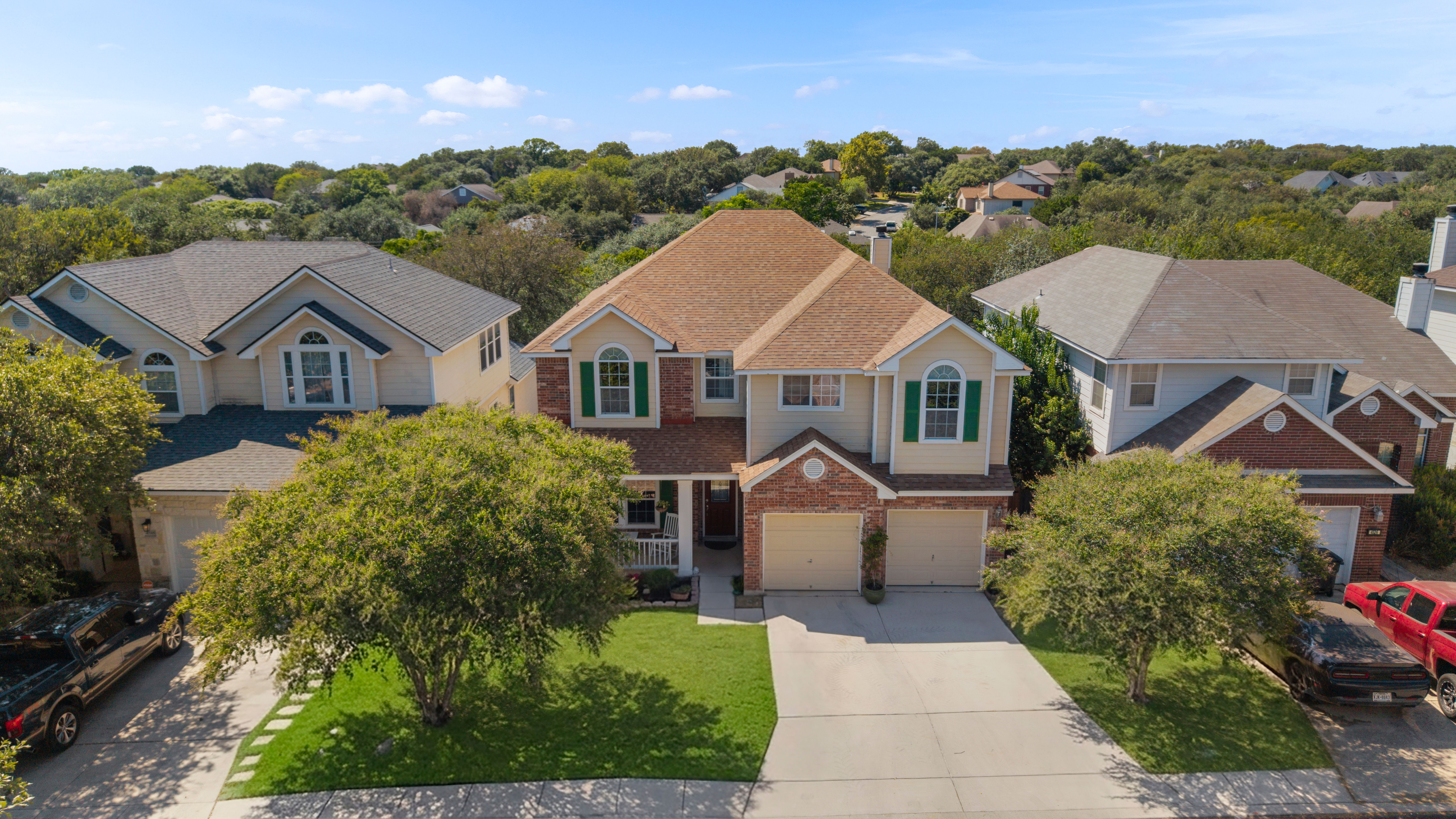  Spacious Home with Greenbelt Views - 物件實景