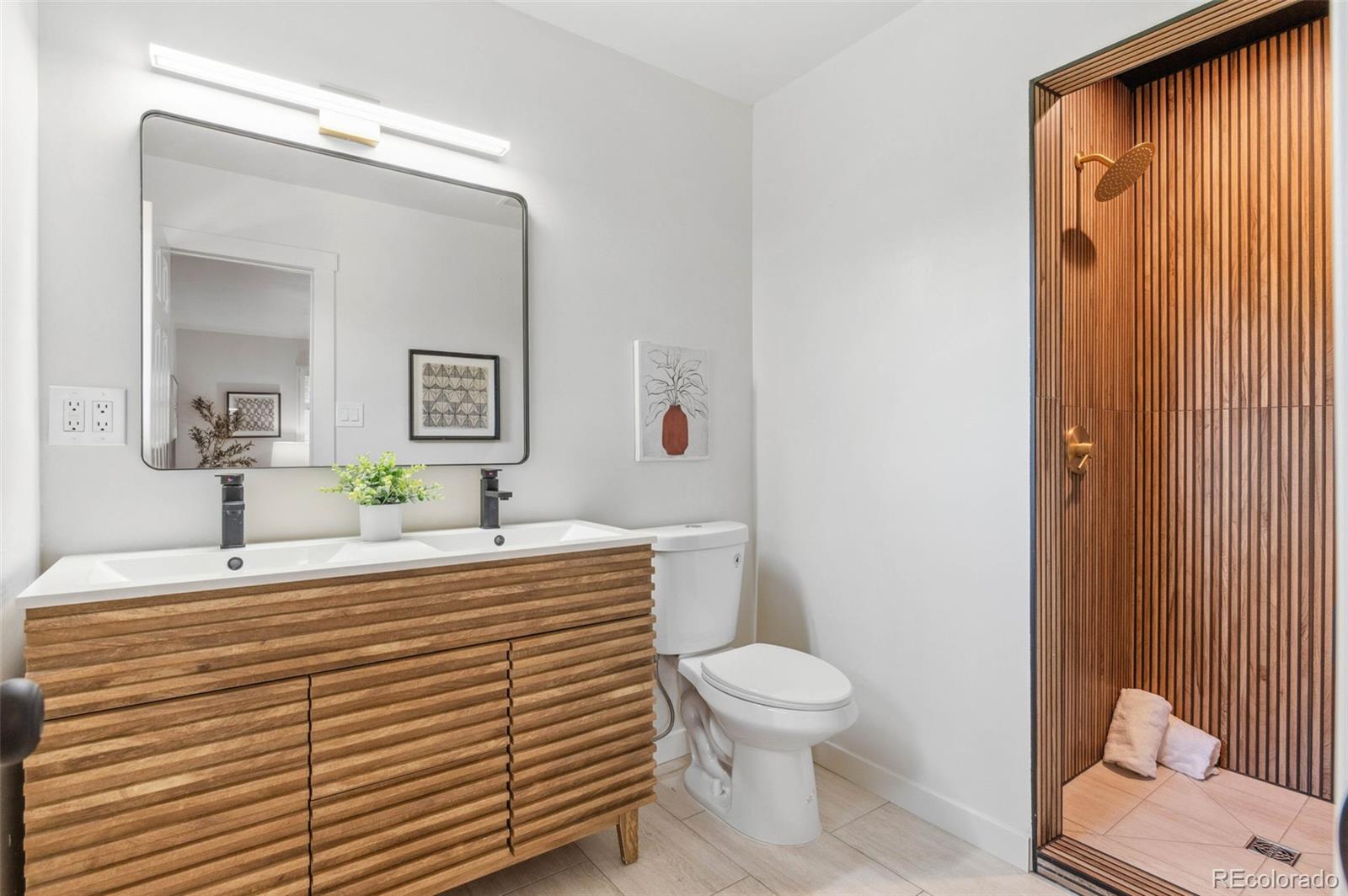Lakewood, Colorado, 80215, United States, 6 Bedrooms Bedrooms, ,2 BathroomsBathrooms,Residential,For Sale,1906754