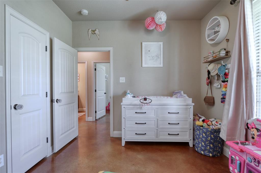 Mabank, Texas, 75147, United States, 3 Bedrooms Bedrooms, ,3 BathroomsBathrooms,Residential,For Sale,1937410