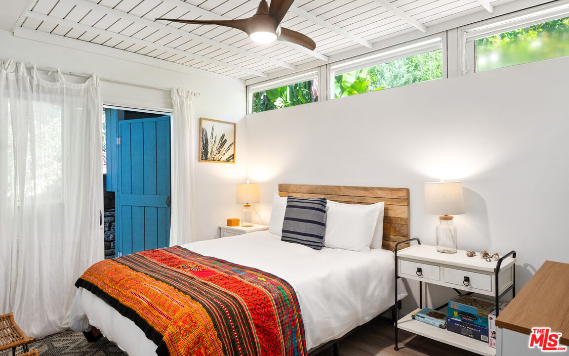 Malibu, California, 90265, United States, 3 Bedrooms Bedrooms, ,2 BathroomsBathrooms,Residential,For Sale,1992051