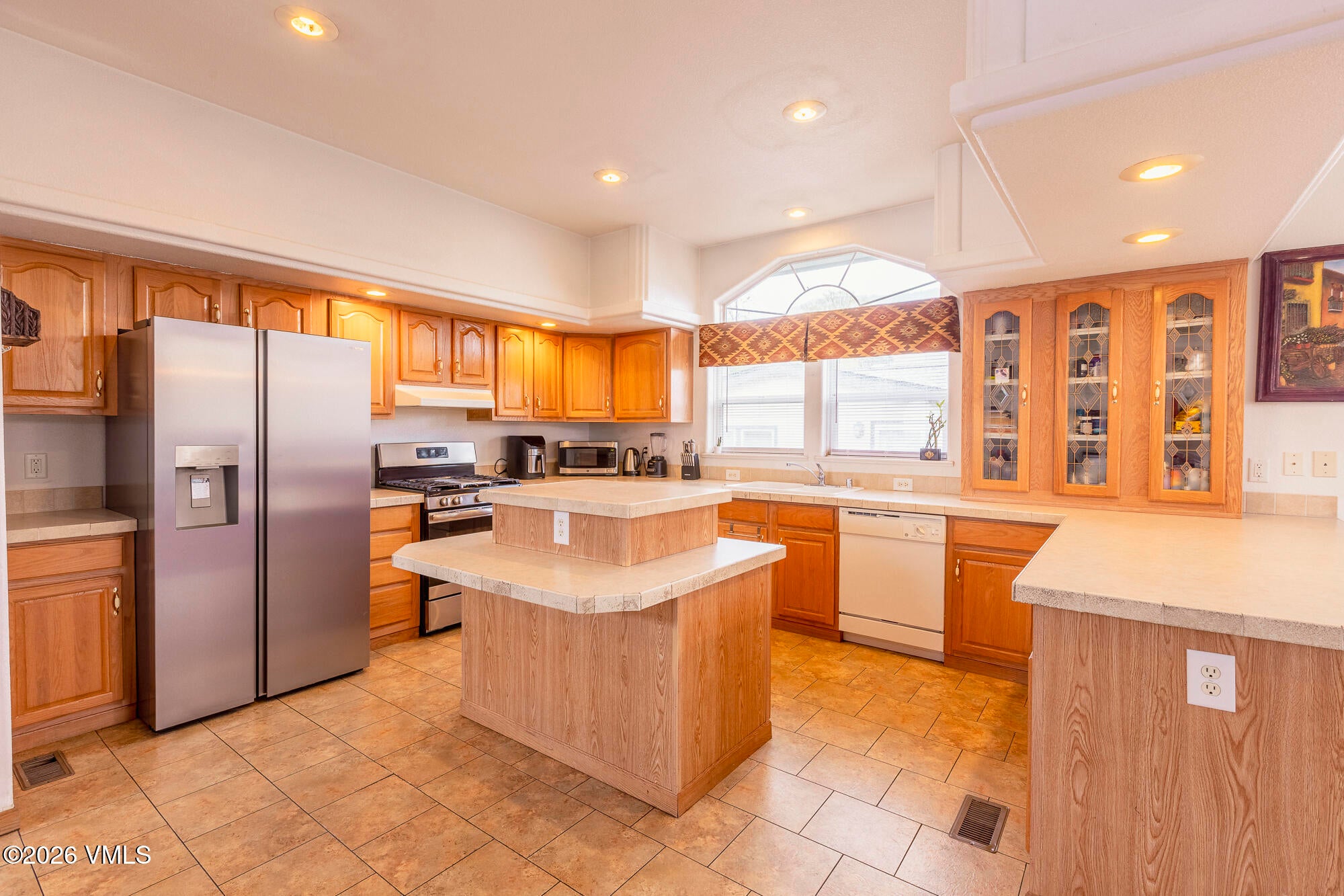 Gypsum, Colorado, 81637, United States, 3 Bedrooms Bedrooms, ,2 BathroomsBathrooms,Residential,For Sale,2048005