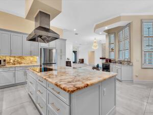 Plantation, Florida, 33325, United States, 5 Bedrooms Bedrooms, ,4 BathroomsBathrooms,Residential,For Sale,2005457