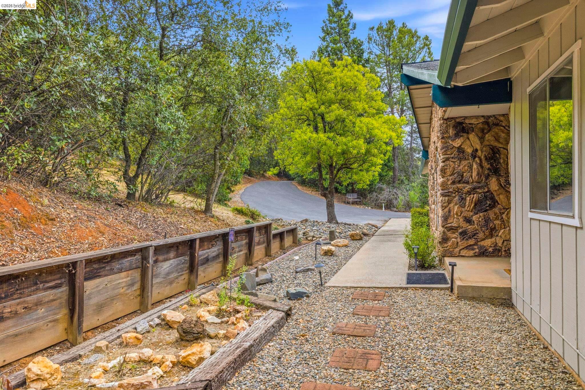 Sonora, California, 95370, United States, 4 Bedrooms Bedrooms, ,2 BathroomsBathrooms,Residential,For Sale,2049184