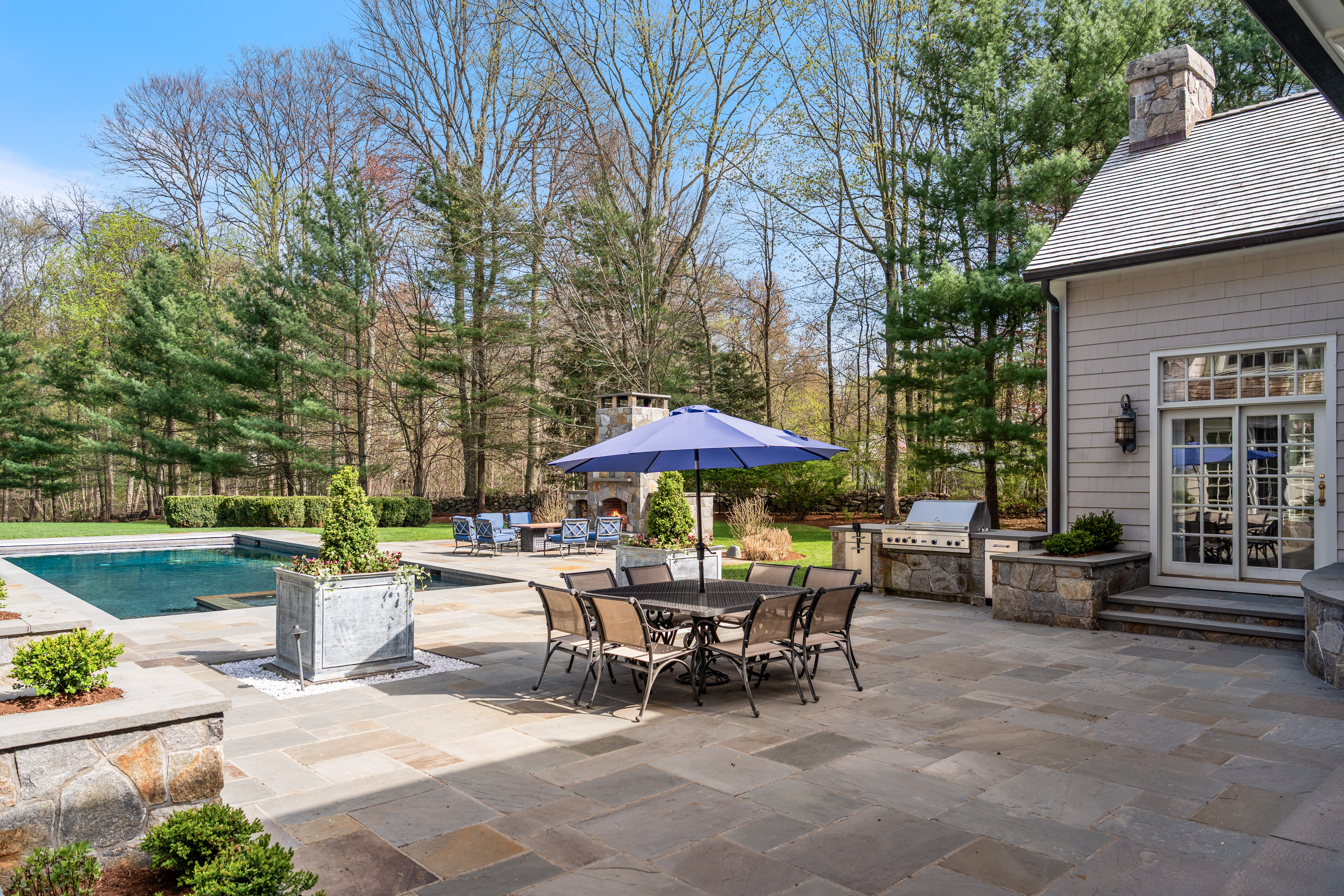  140 Stoneleigh Road - 物件實景