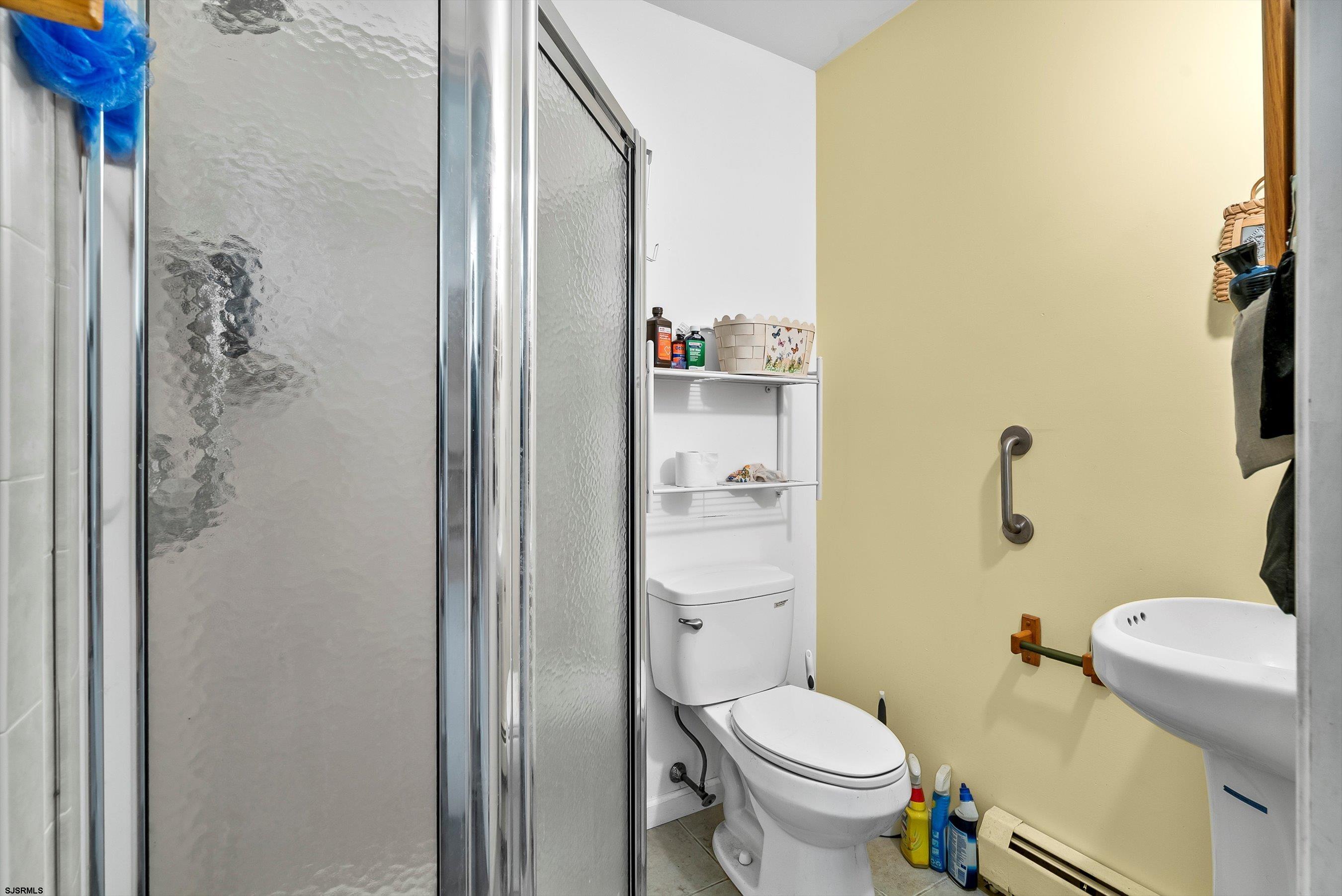 Port Republic, New Jersey, 08241, United States, 5 Bedrooms Bedrooms, ,3 BathroomsBathrooms,Residential,For Sale,1923238