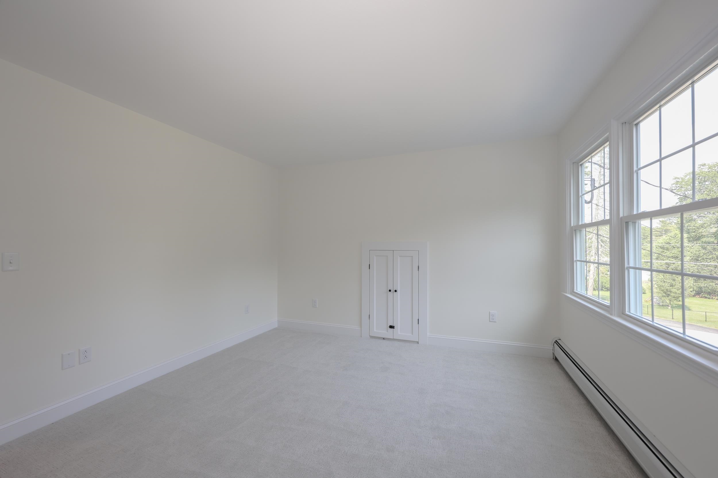 Wilton, New Hampshire, 03086, United States, 3 Bedrooms Bedrooms, ,2 BathroomsBathrooms,Residential,For Sale,1940505