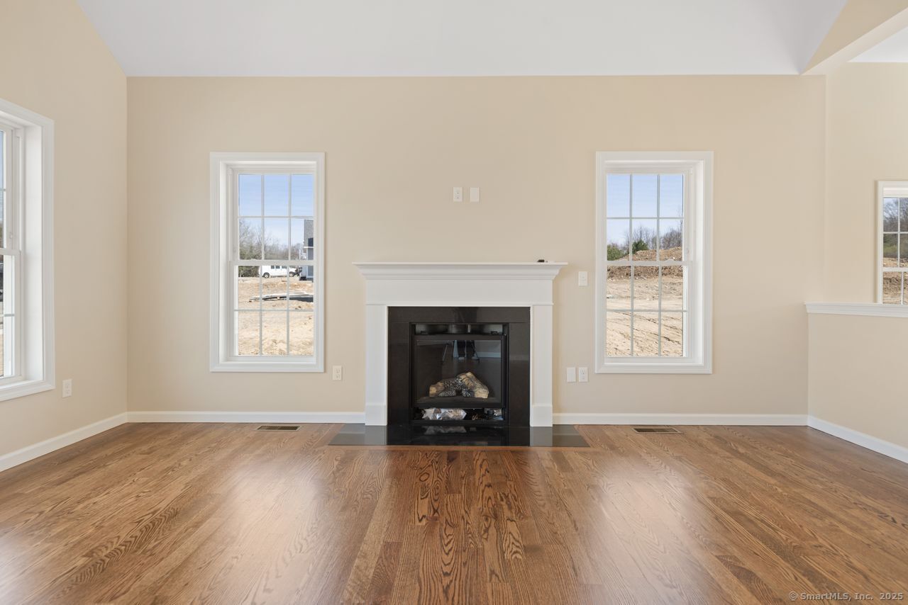 Bristol, Connecticut, 06010, United States, 3 Bedrooms Bedrooms, ,2 BathroomsBathrooms,Residential,For Sale,1926170