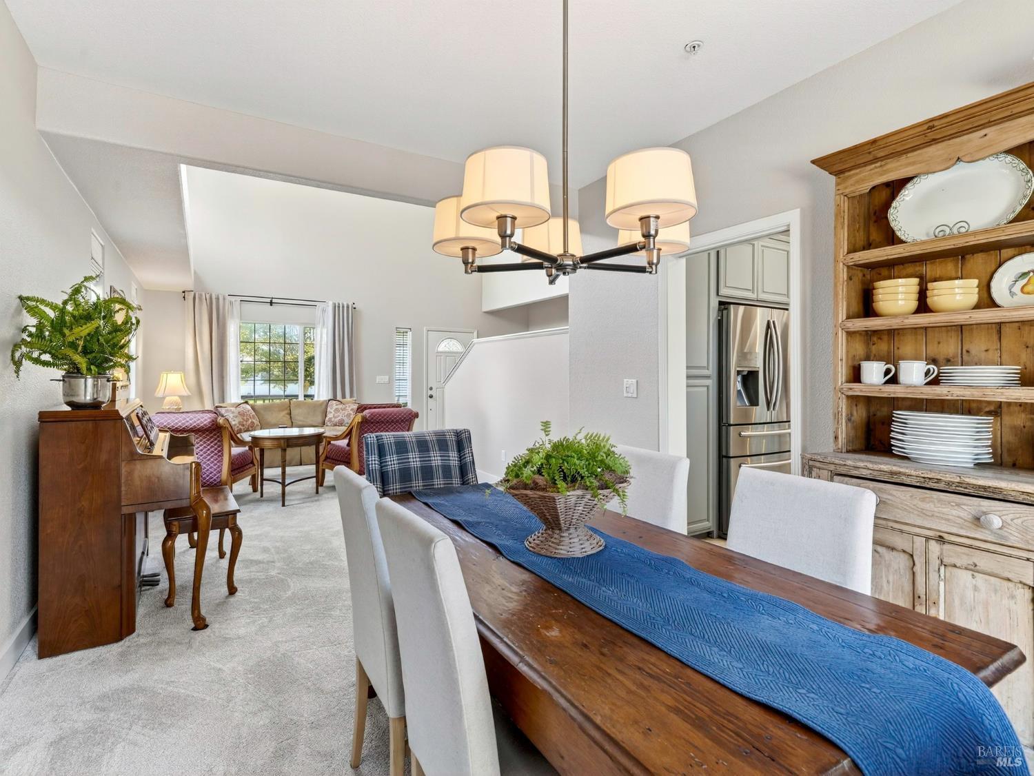 Napa, California, 94558, United States, 4 Bedrooms Bedrooms, ,3 BathroomsBathrooms,Residential,For Sale,1987902