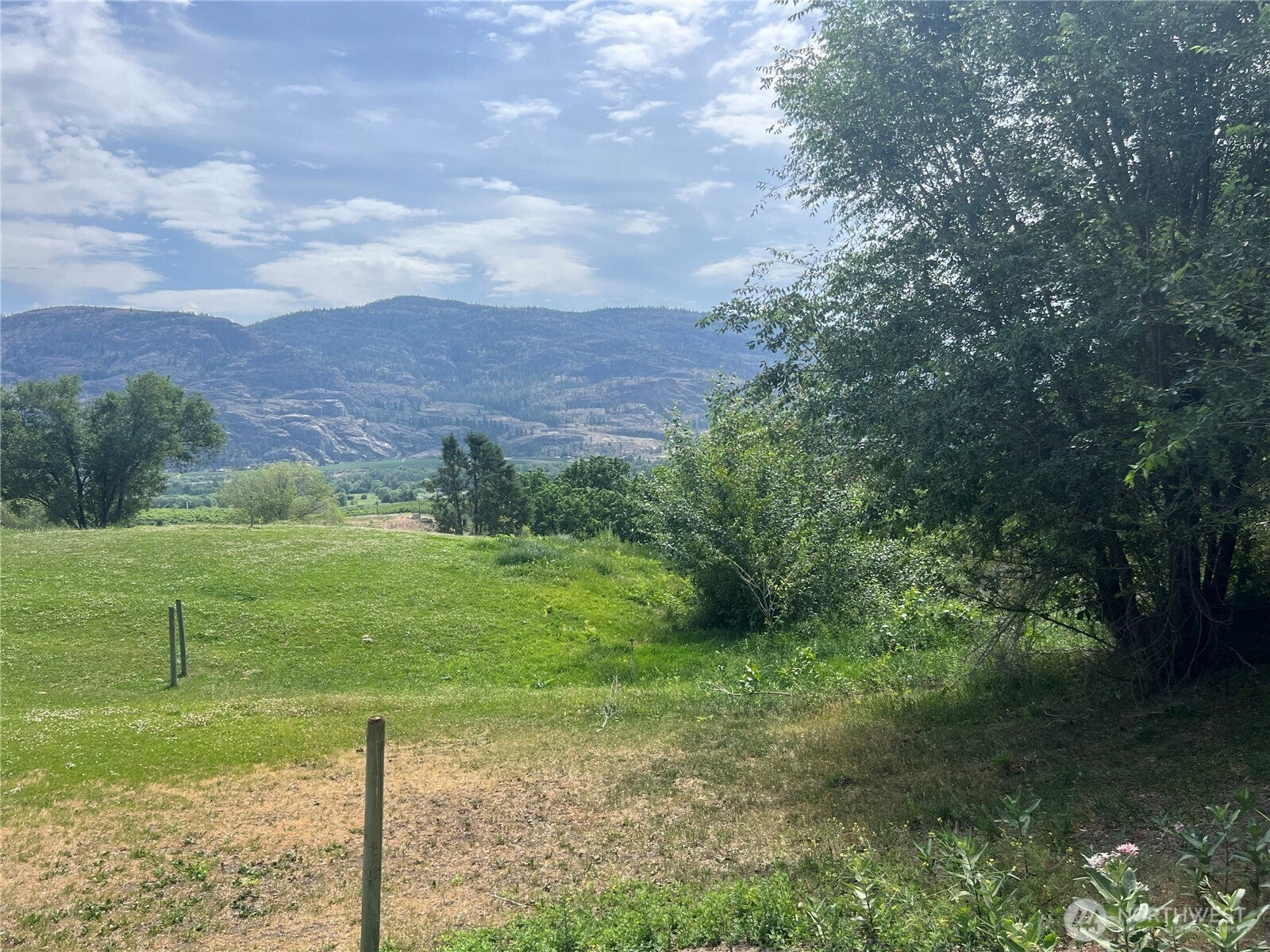 Oroville, Washington, 98844, United States, 3 Bedrooms Bedrooms, ,1 BathroomBathrooms,Residential,For Sale,2002017