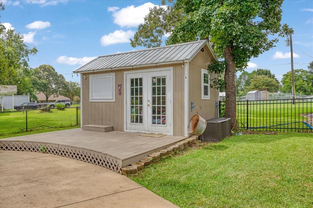 Athens, Texas, 75752, United States, 4 Bedrooms Bedrooms, ,3 BathroomsBathrooms,Residential,For Sale,1962313