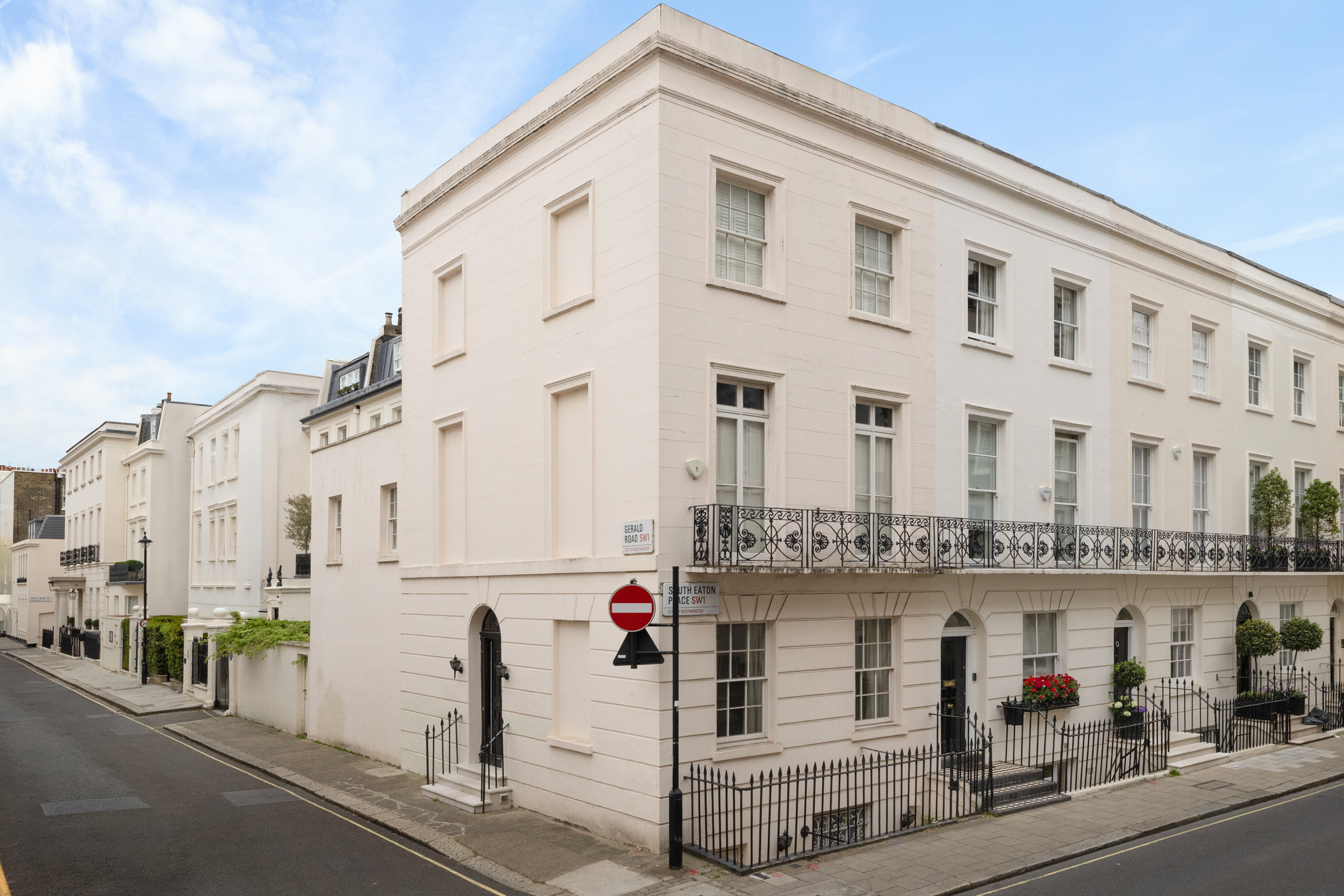  Beautiful Belgravia Corner House with Garden and Roof Terrace - 物件實景