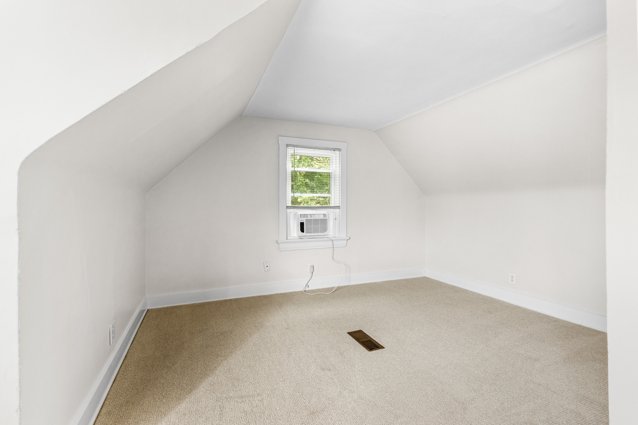  2715 Arbor Avenue, Cincinnati, OH 45209 - 物件實景