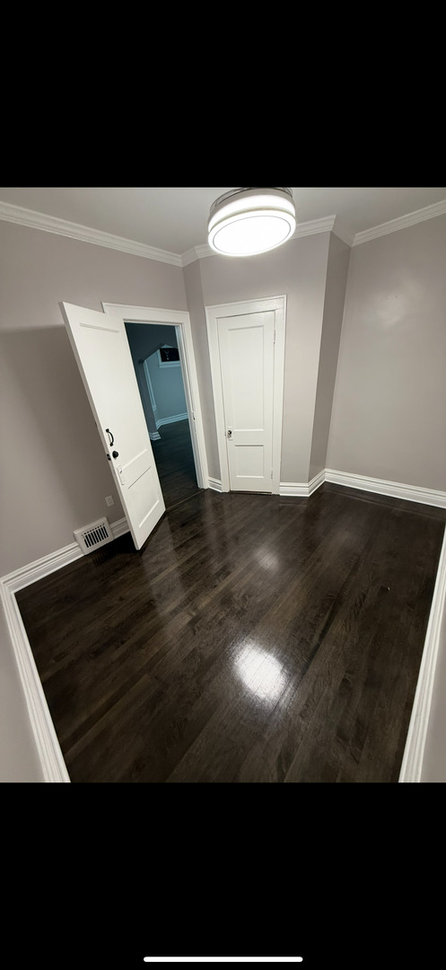 Chicago, Illinois, 60625, United States, 6 Bedrooms Bedrooms, ,Residential,For Sale,2006244