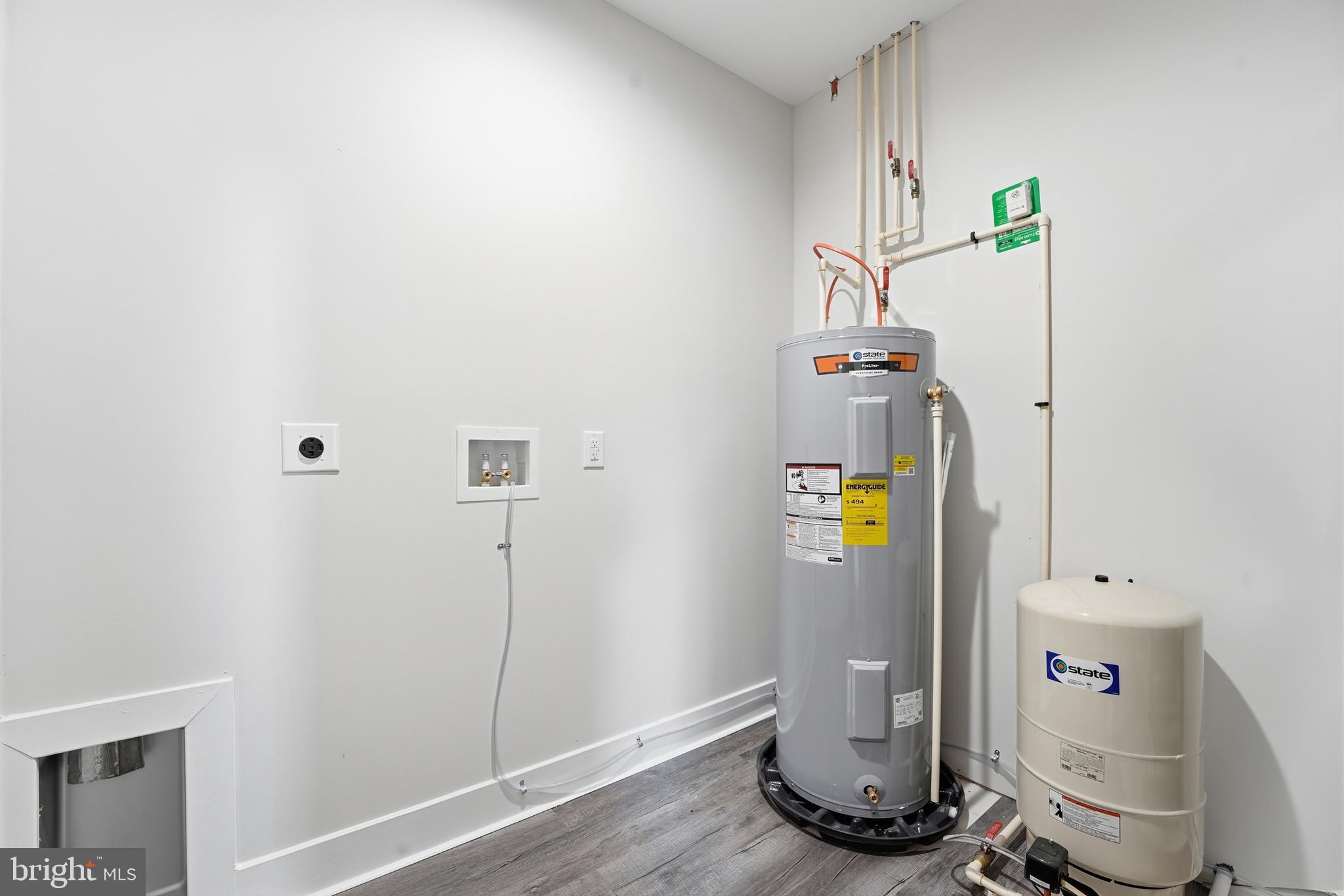 Richardsville, Virginia, 22736, United States, 4 Bedrooms Bedrooms, ,3 BathroomsBathrooms,Residential,For Sale,2005626