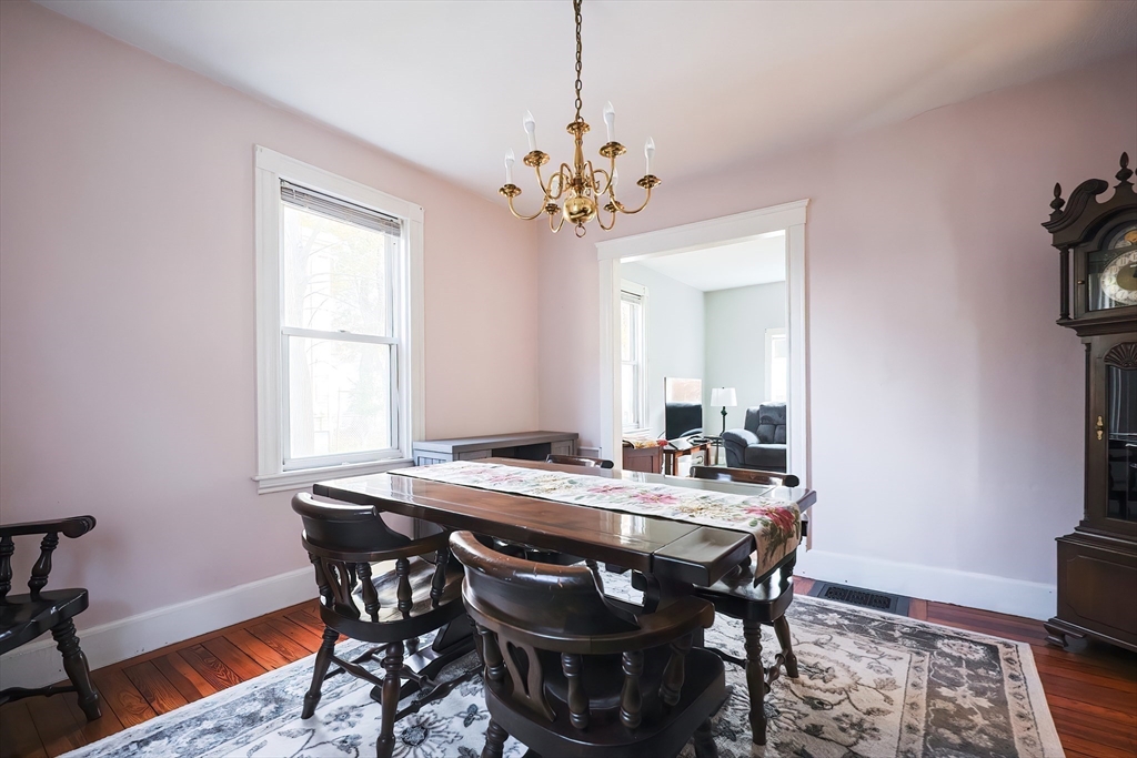 Boston, Massachusetts, 02136, United States, 4 Bedrooms Bedrooms, ,2 BathroomsBathrooms,Residential,For Sale,1944932