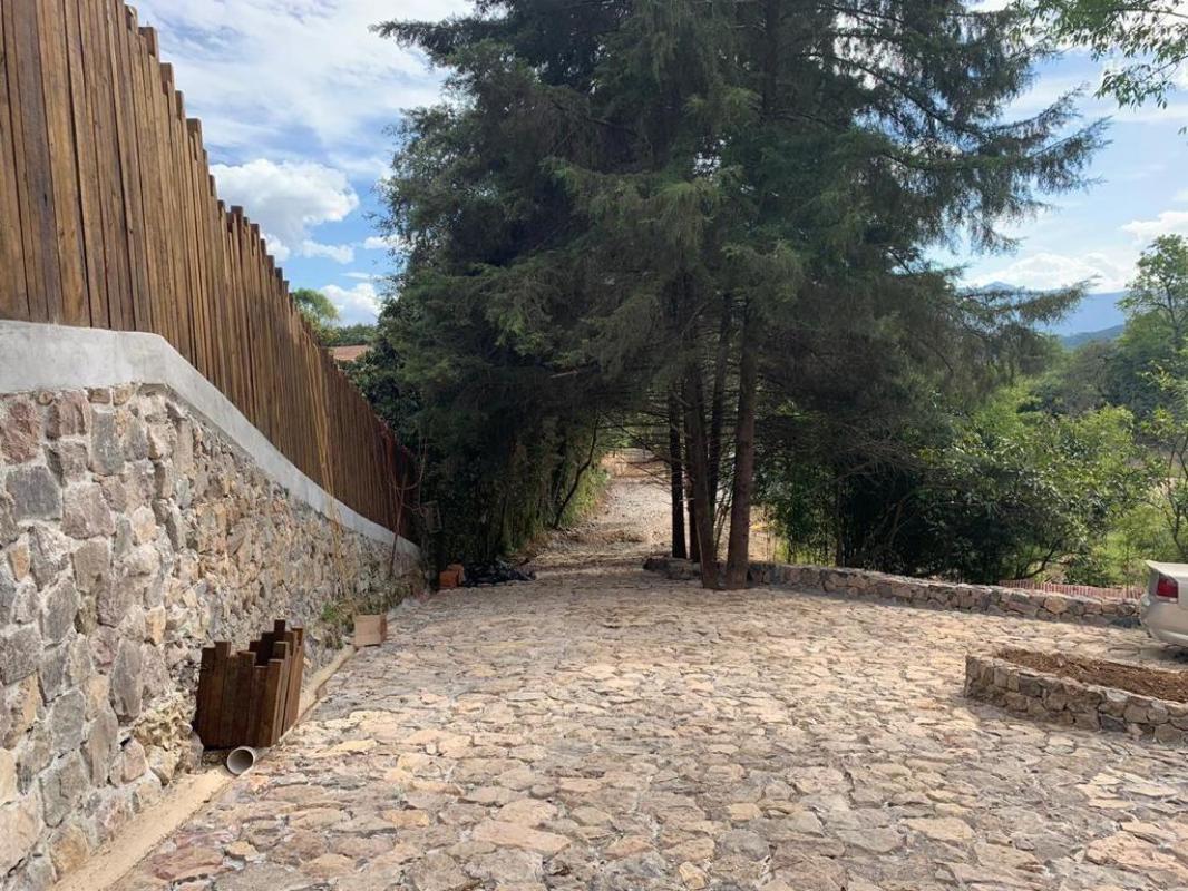 Valle de Bravo, Estado de México, 51200, Mexico, 3 Bedrooms Bedrooms, ,3 BathroomsBathrooms,Residential,For Sale,1738879