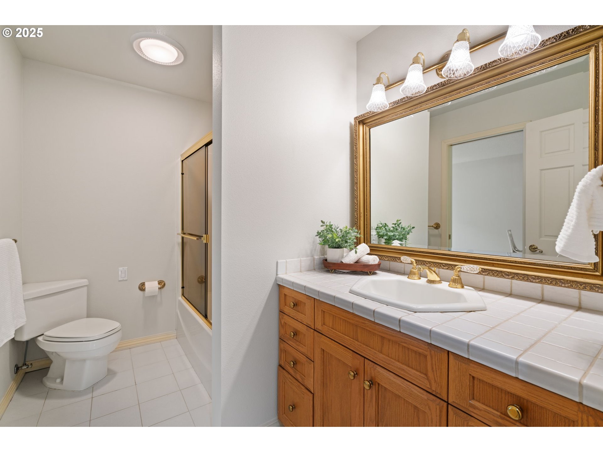 Vancouver, Washington, 98685, United States, 3 Bedrooms Bedrooms, ,4 BathroomsBathrooms,Residential,For Sale,2003472