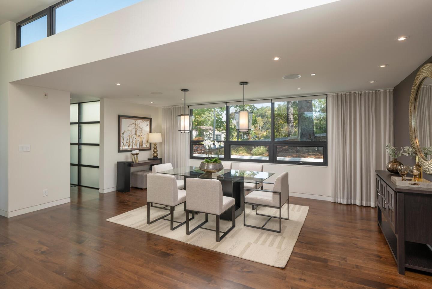 Hillsborough, California, 94010, United States, 4 Bedrooms Bedrooms, ,4 BathroomsBathrooms,Residential,For Sale,1940543
