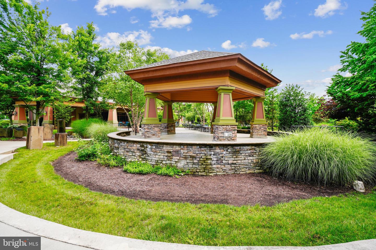 FREDERICKSBURG, Virginia, 22406, United States, 4 Bedrooms Bedrooms, ,4 BathroomsBathrooms,Residential,For Sale,1988261