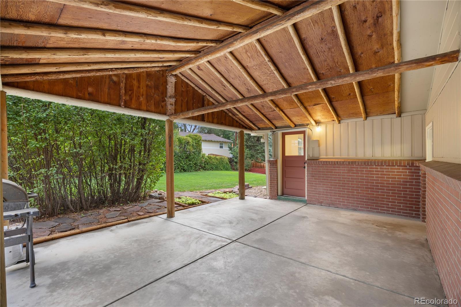 Lakewood, Colorado, 80214, United States, 3 Bedrooms Bedrooms, ,2 BathroomsBathrooms,Residential,For Sale,1940833