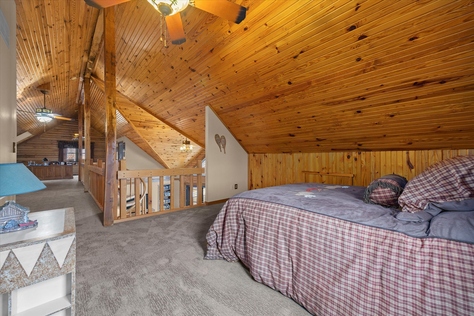 Hillsboro, Illinois, 62049, United States, 4 Bedrooms Bedrooms, ,5 BathroomsBathrooms,Residential,For Sale,1978886