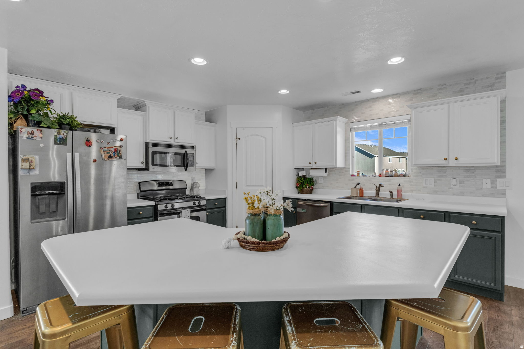 Stansbury Park, Utah, 84074, United States, 4 Bedrooms Bedrooms, ,3 BathroomsBathrooms,Residential,For Sale,1988196