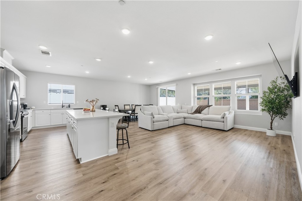 San Jacinto, California, 92582, United States, 3 Bedrooms Bedrooms, ,2 BathroomsBathrooms,Residential,For Sale,1963966