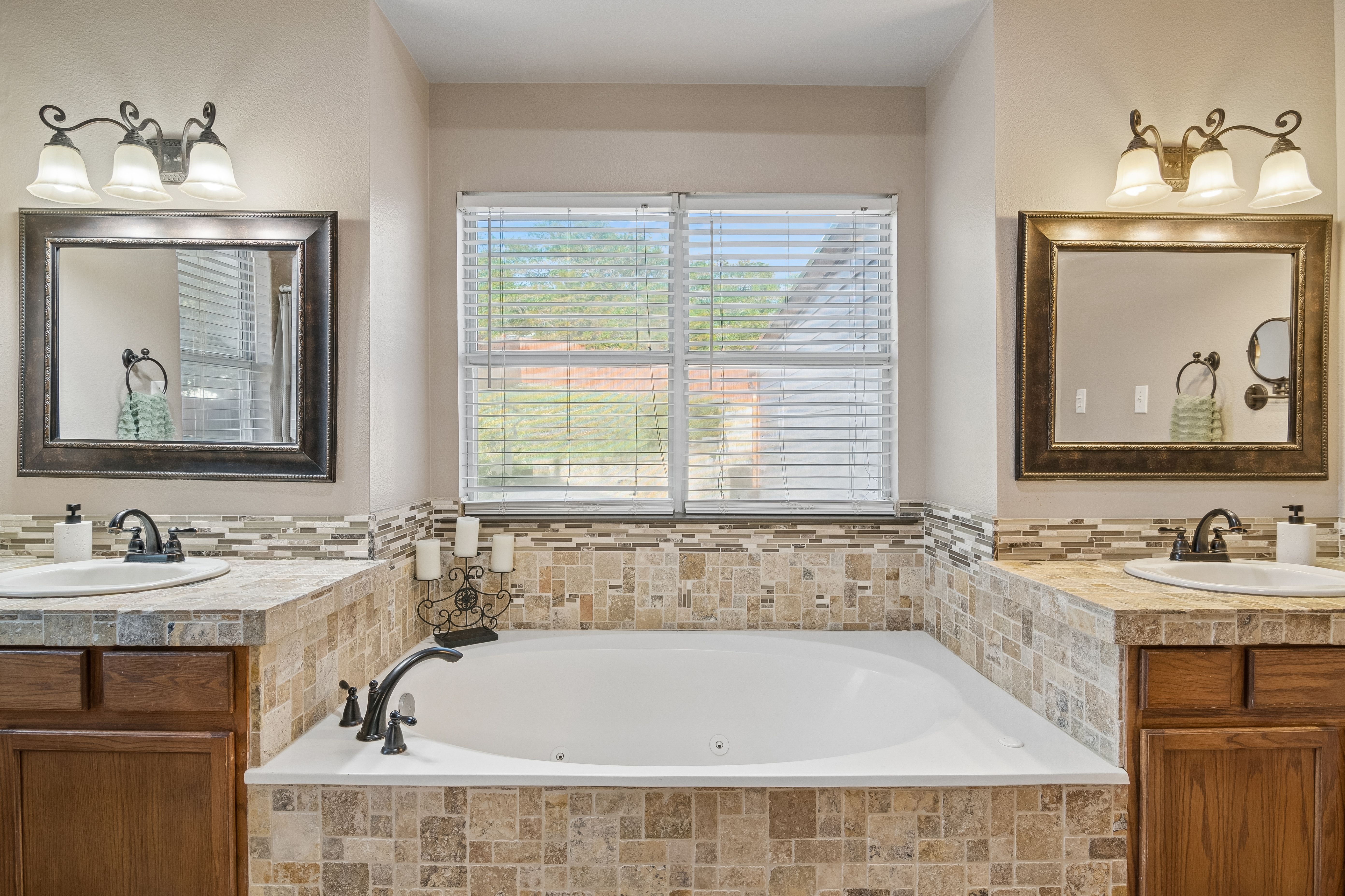  Privacy Meets Proximity - 物件實景