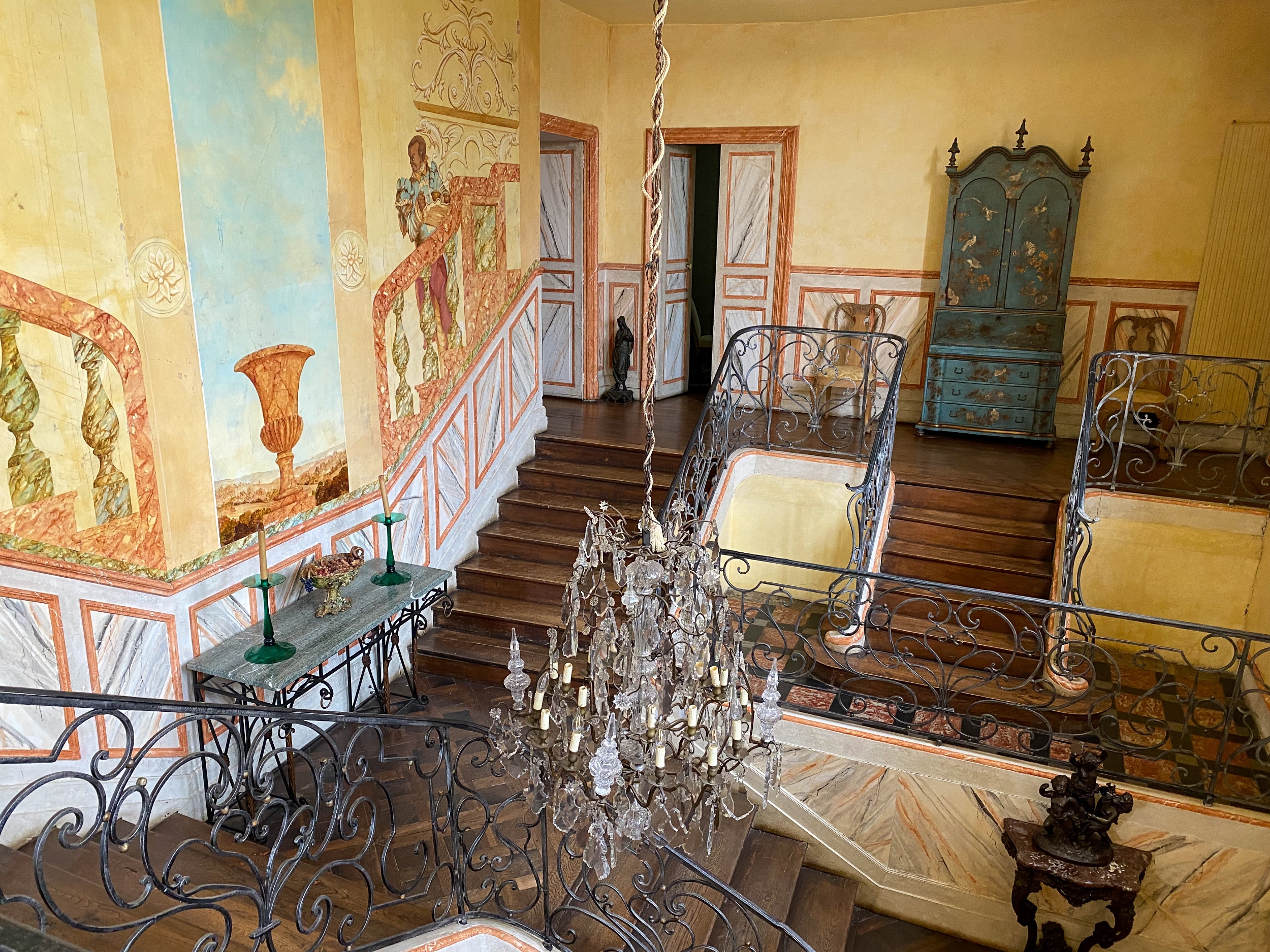  Castle XVIII with theatre and caretaker