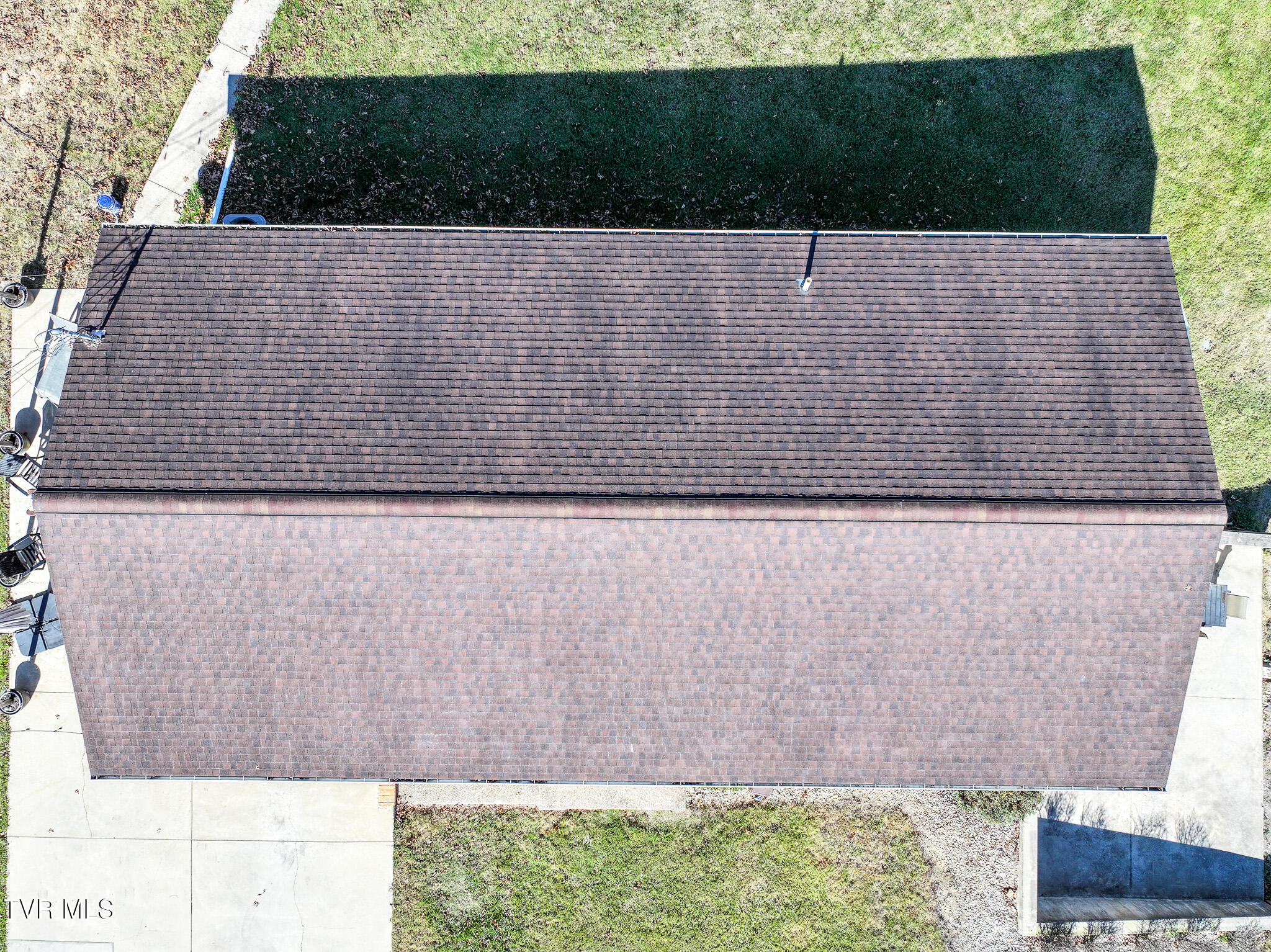 Greeneville, Tennessee, 37743, United States, 3 Bedrooms Bedrooms, ,2 BathroomsBathrooms,Residential,For Sale,1990242