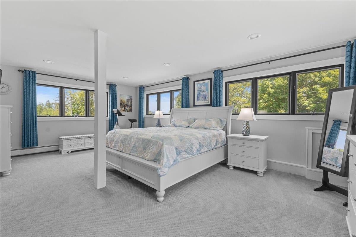 Stowe, Vermont, 05672, United States, 3 Bedrooms Bedrooms, ,2 BathroomsBathrooms,Residential,For Sale,1907047