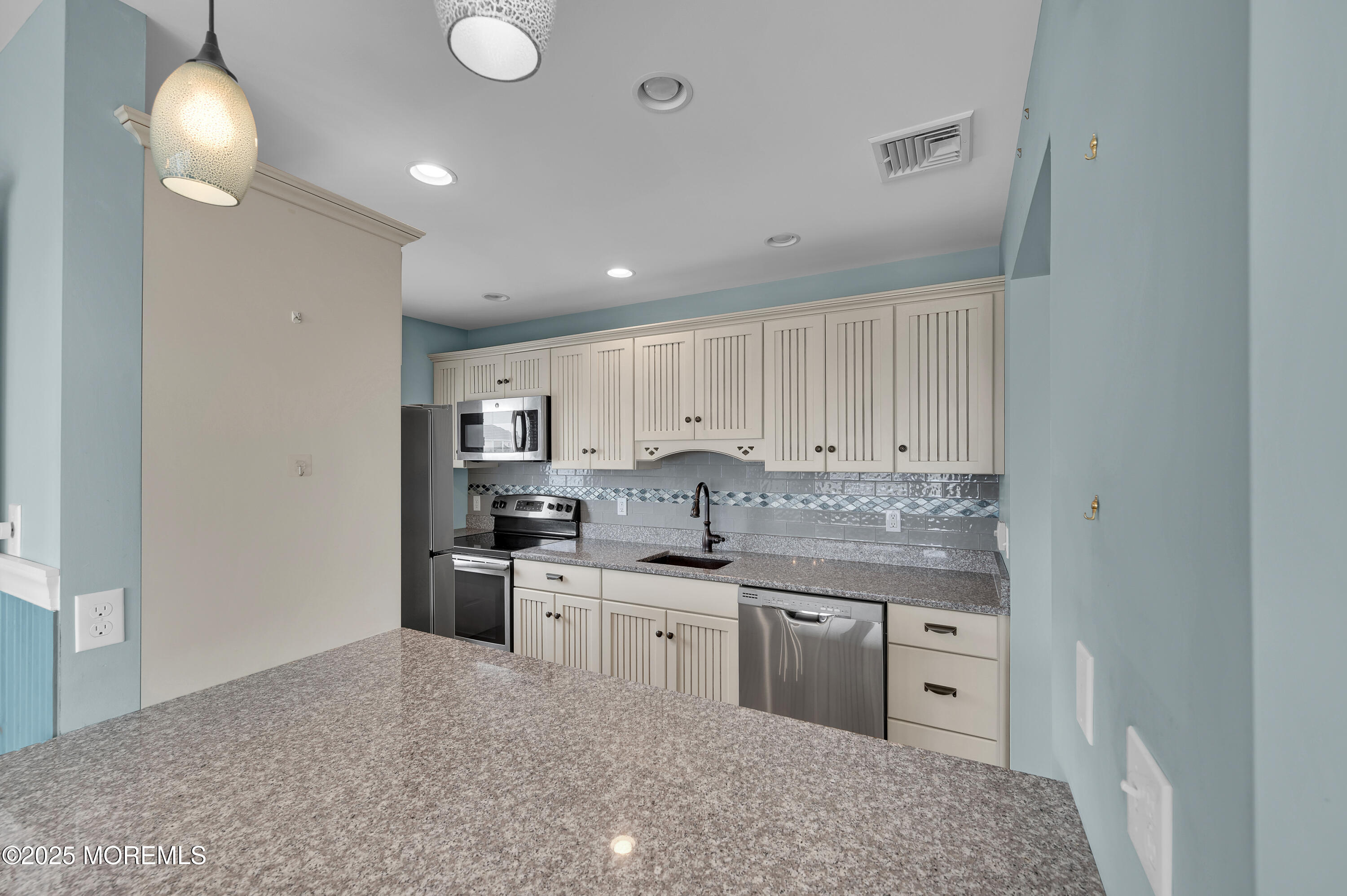 Tuckerton, New Jersey, 08087, United States, 3 Bedrooms Bedrooms, ,2 BathroomsBathrooms,Residential,For Sale,1849781