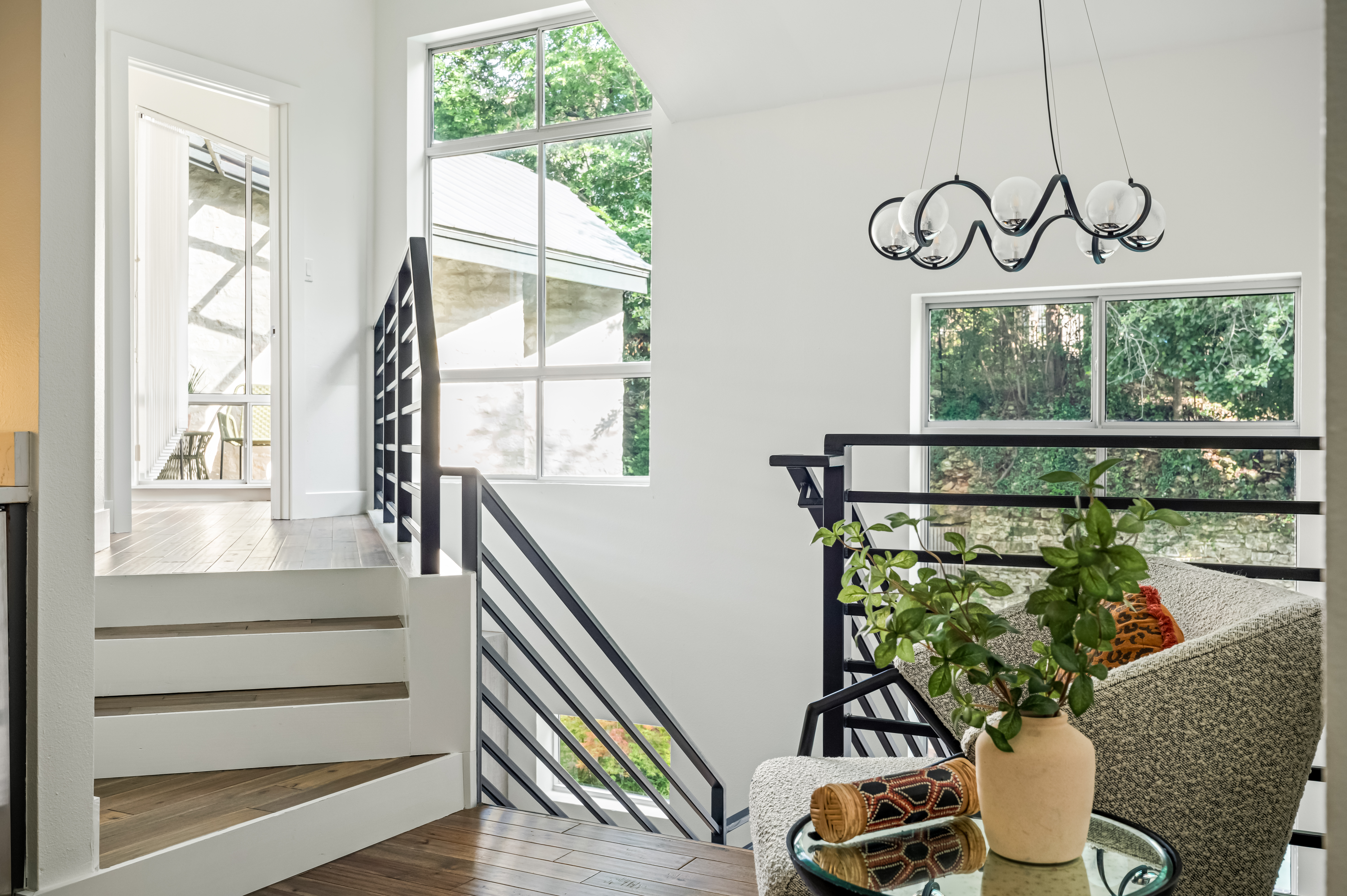  Tarrytown Home with Personality, Privacy, and a Pool - 物件實景