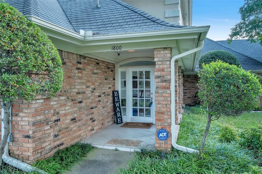 Bedford, Texas, 76021, United States, 4 Bedrooms Bedrooms, ,4 BathroomsBathrooms,Residential,For Sale,1978202