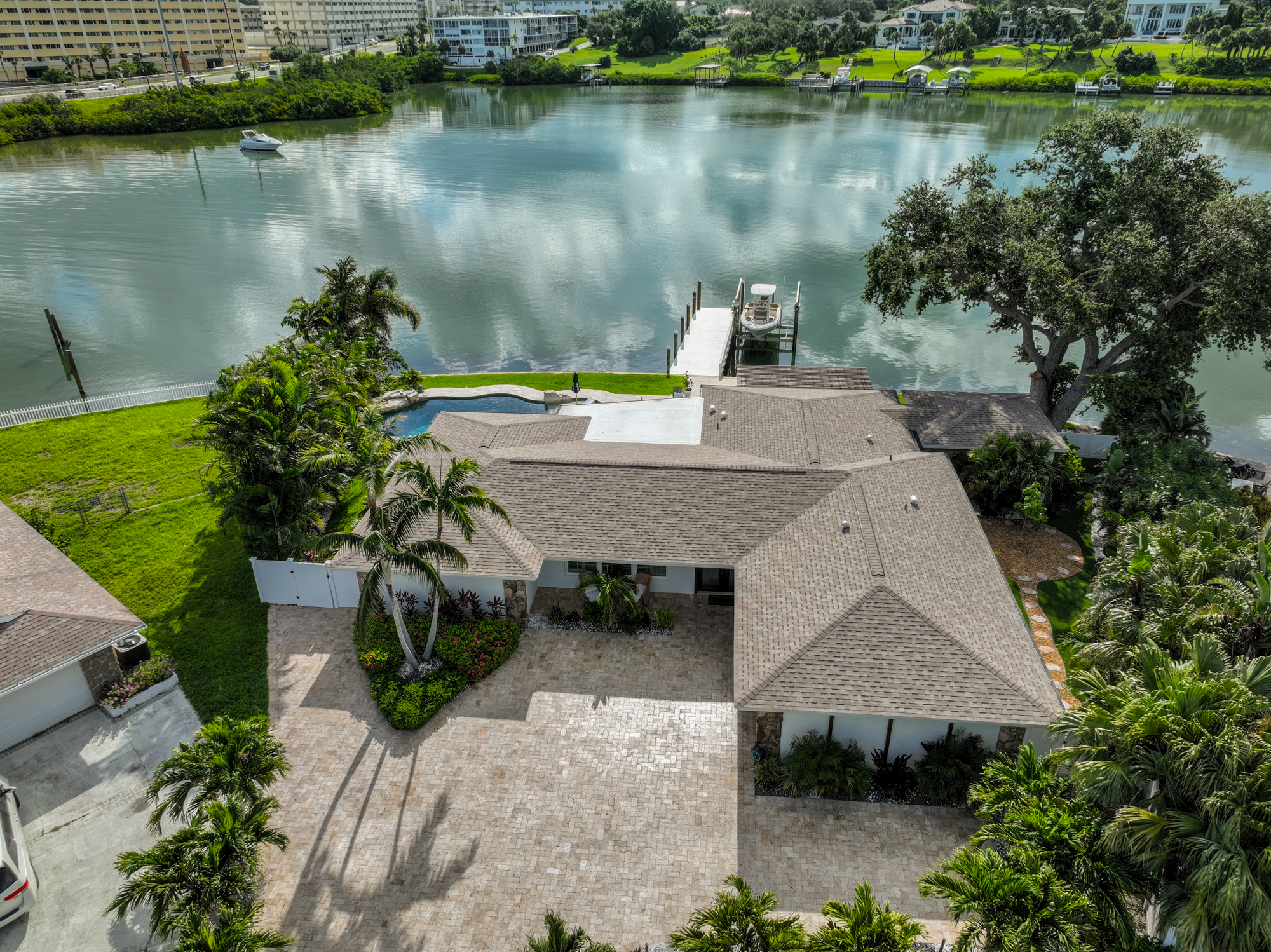 Largo, Florida, 33770, United States, 3 Bedrooms Bedrooms, ,4 BathroomsBathrooms,Residential,For Sale,1982146