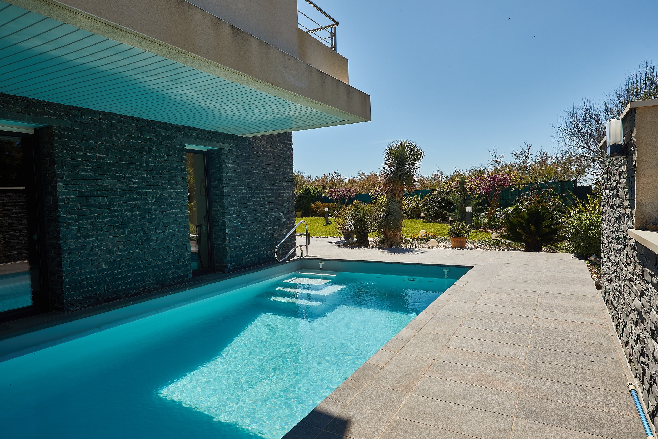  1105 / 5000 A Contemporary Beachfront Home... - 物件實景